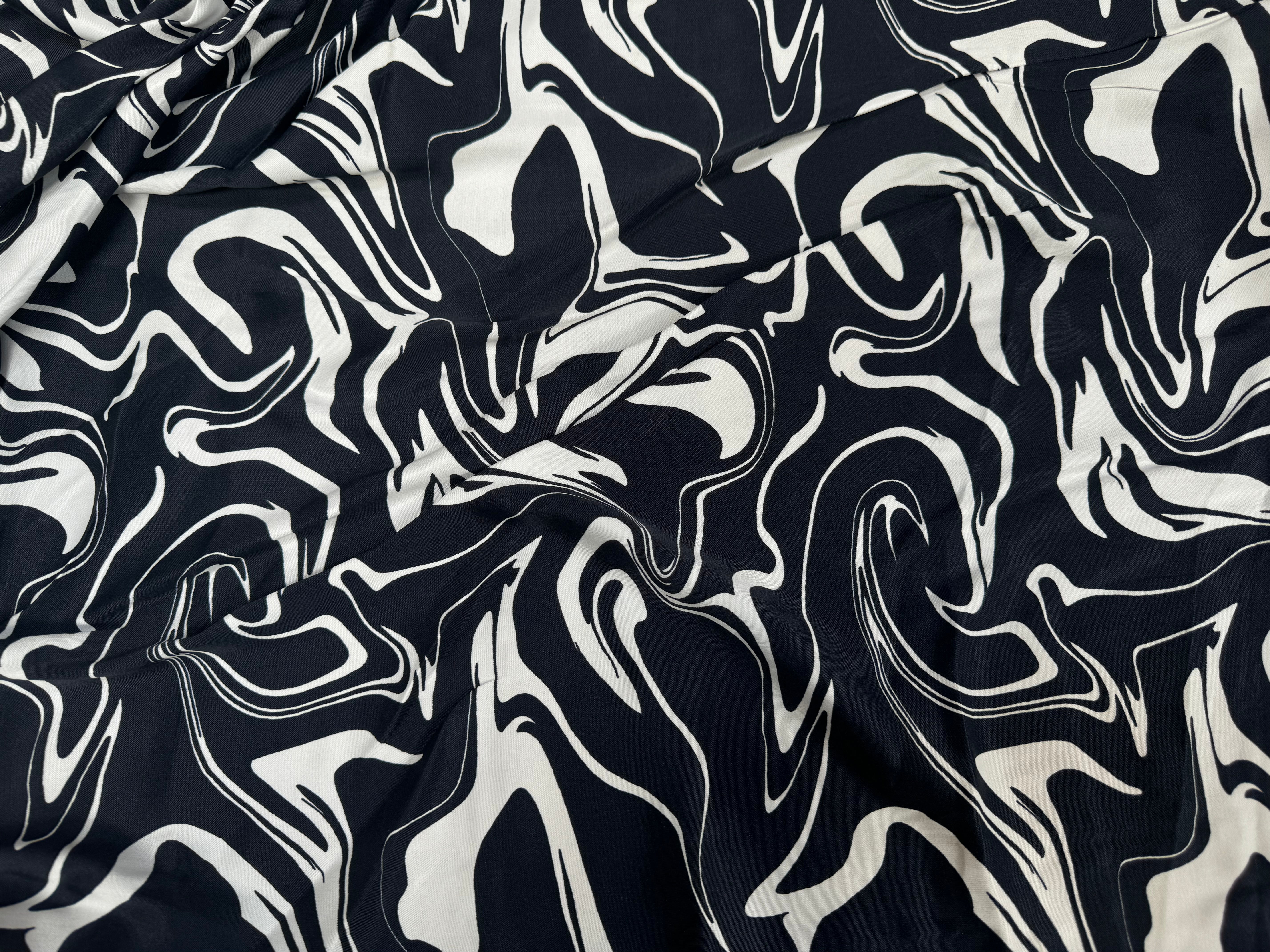 VISCOSE SATIN TISSU IMPRIMÉ ABSTRAIT BLEU MARINE - My Little Coupon