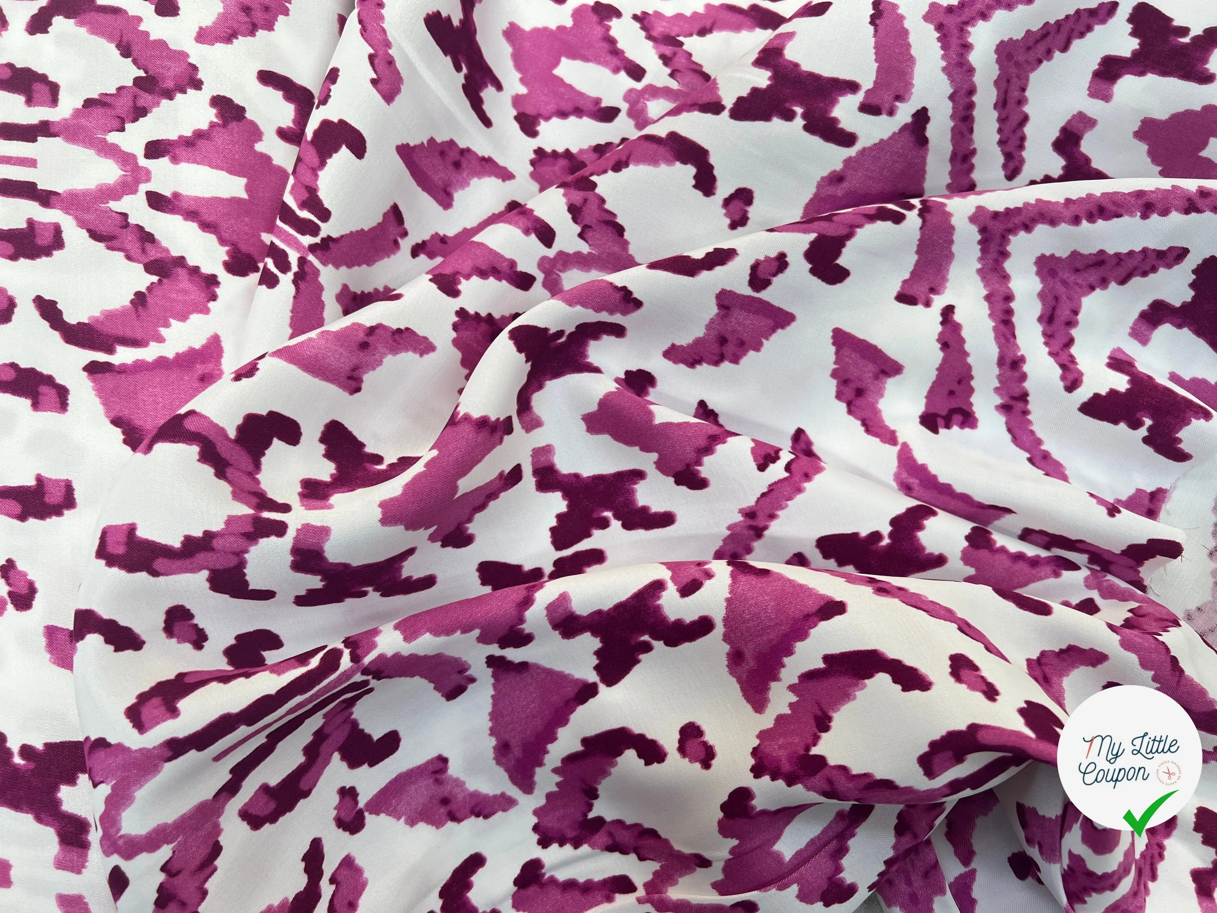 VISCOSE SATIN TISSU IMPRIMÉ TACHES FUCHSIA - My Little Coupon
