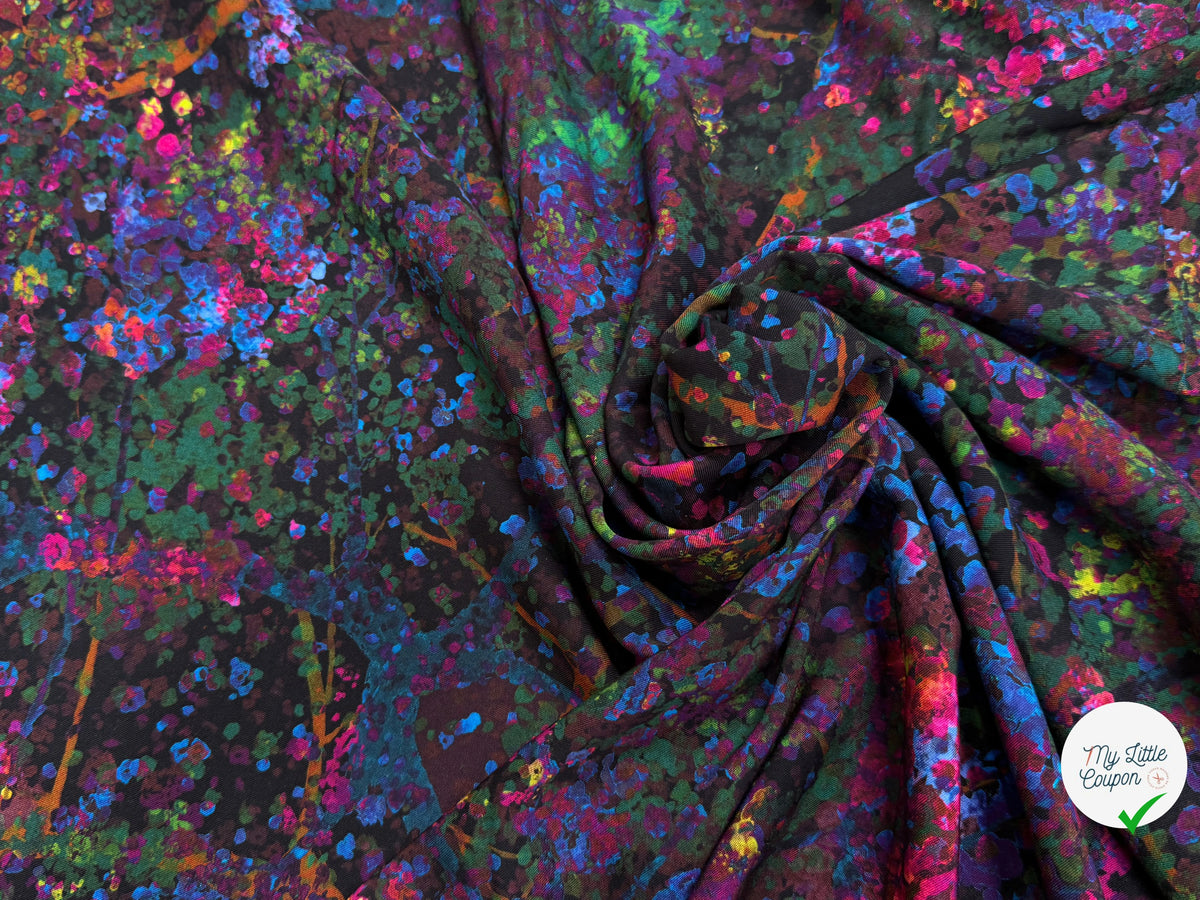 VISCOSE SERGÉE JAVANAISE IMPRIMÉ PARTERRE DE FLEURS ABSTRAITES FOND NOIR - My Little Coupon