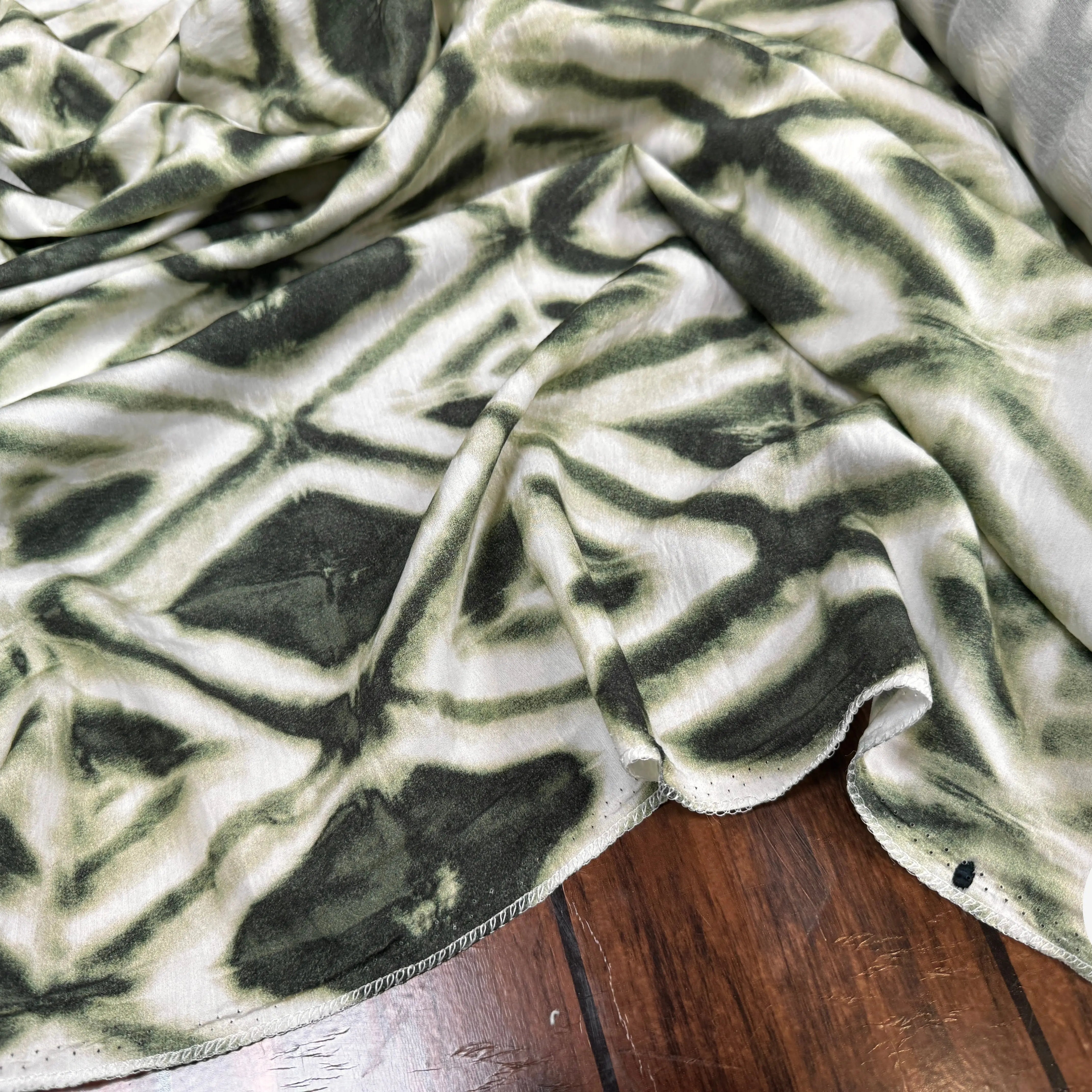 VISCOSE TOUCHE PEAU DE PECHE VERT - My Little Coupon