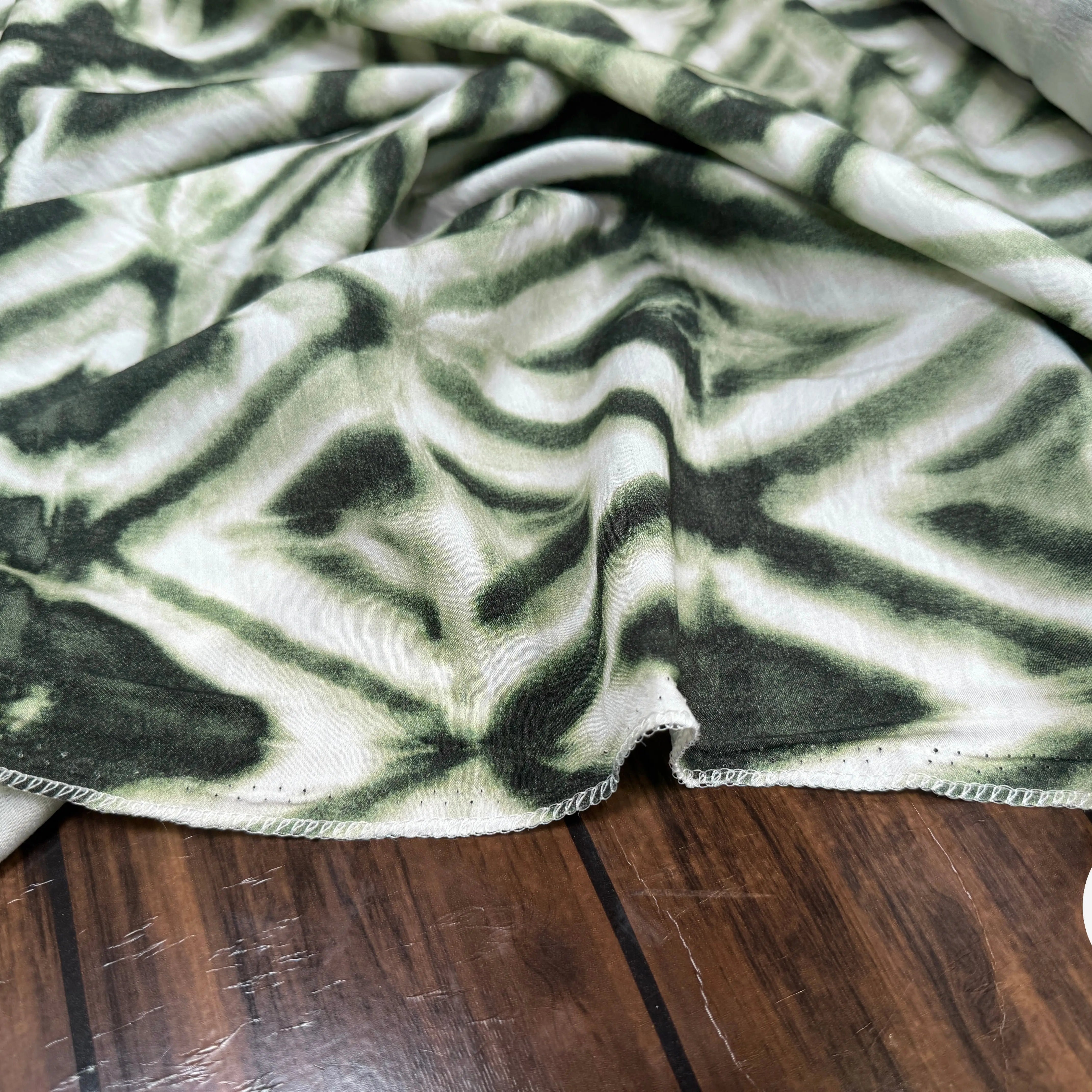 VISCOSE TOUCHE PEAU DE PECHE VERT - My Little Coupon