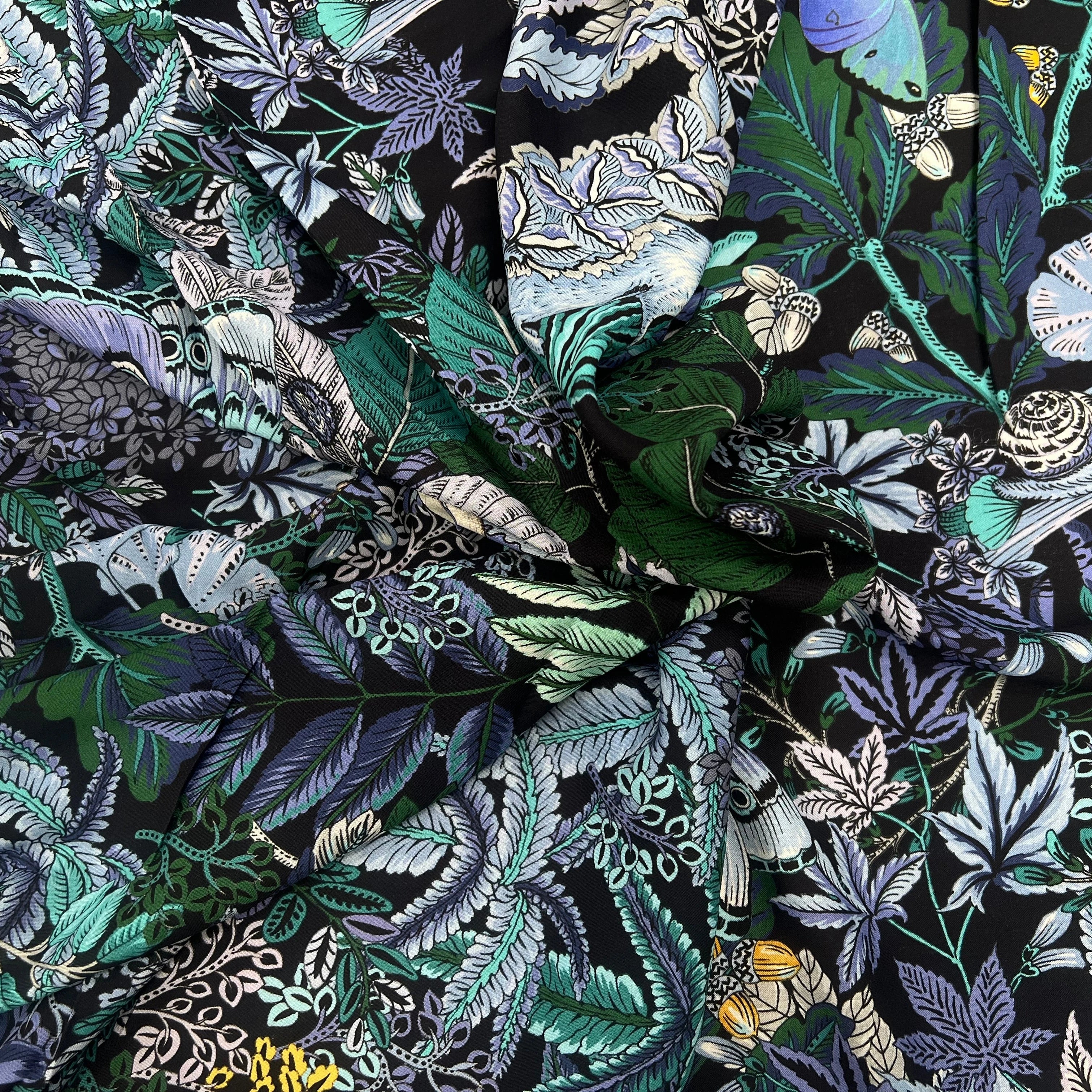 VISCOSE TOUTE DOUCE STRETCH IMPRIMÉE EXOTIQUE FLEURI ANIMALIER - My Little Coupon