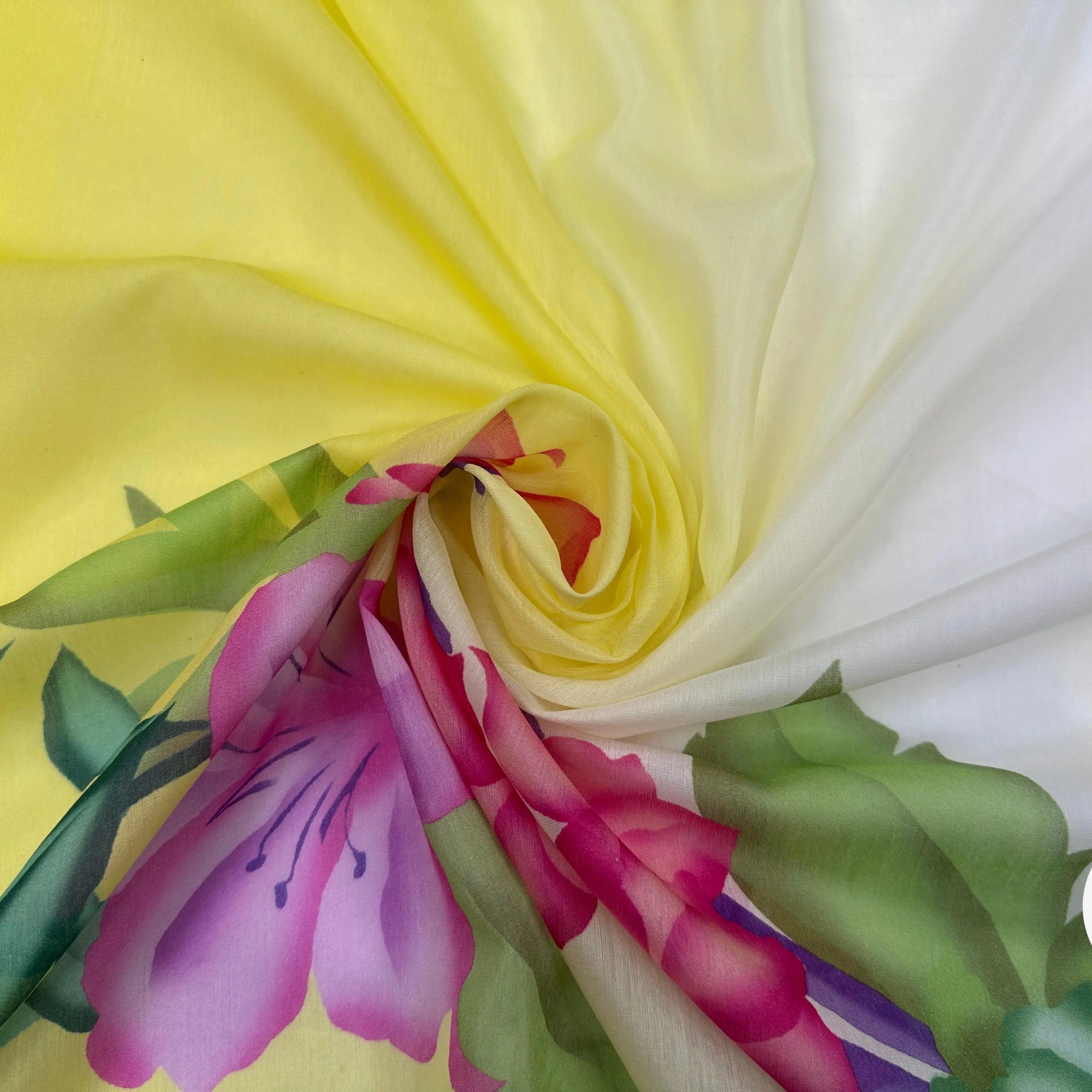 VOILAGE DE COTON SOIE BOUQUET DE FLEURS FOND JAUNE MLC INTERN