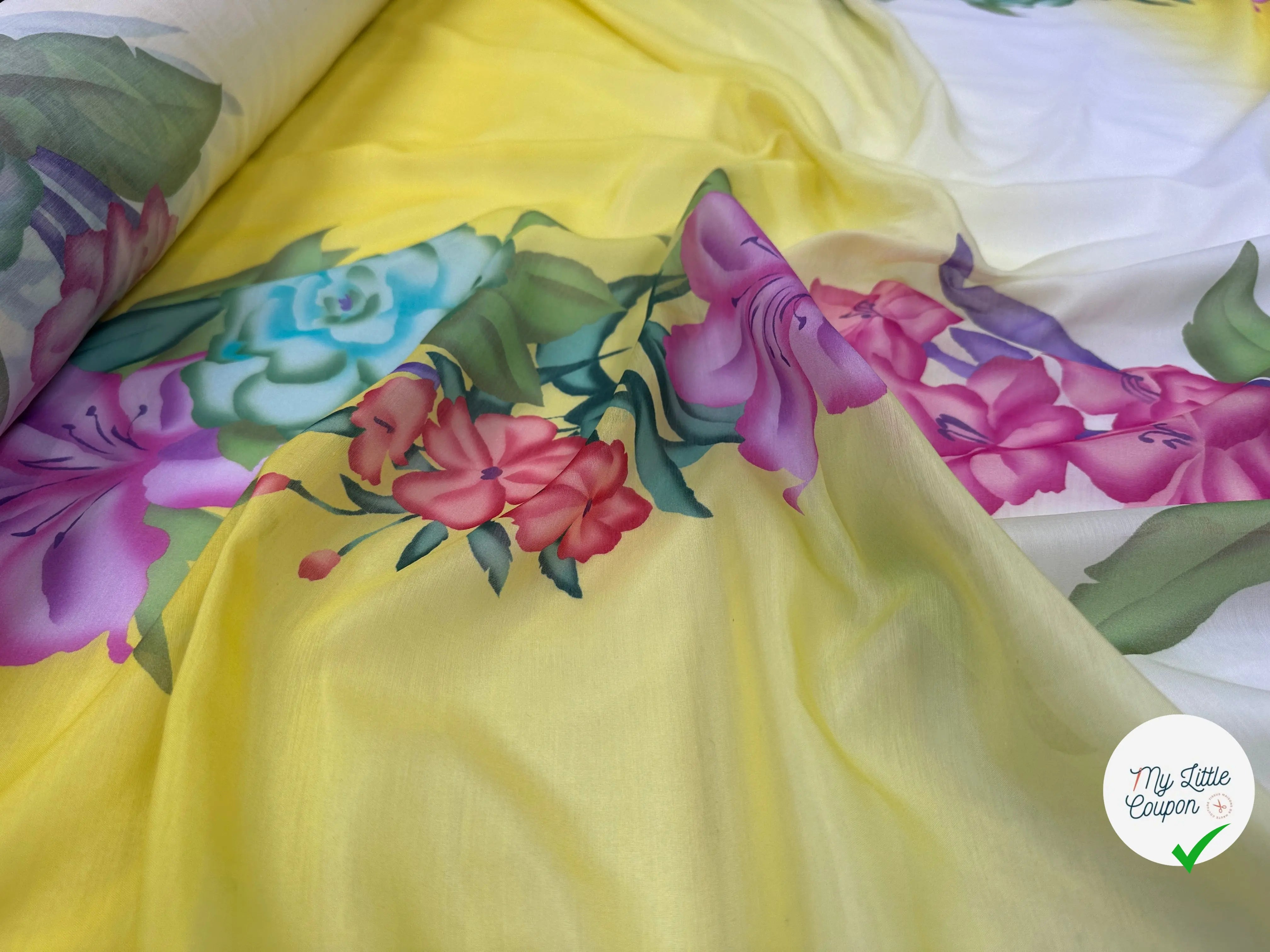 VOILAGE DE COTON SOIE BOUQUET DE FLEURS FOND JAUNE MLC INTERN