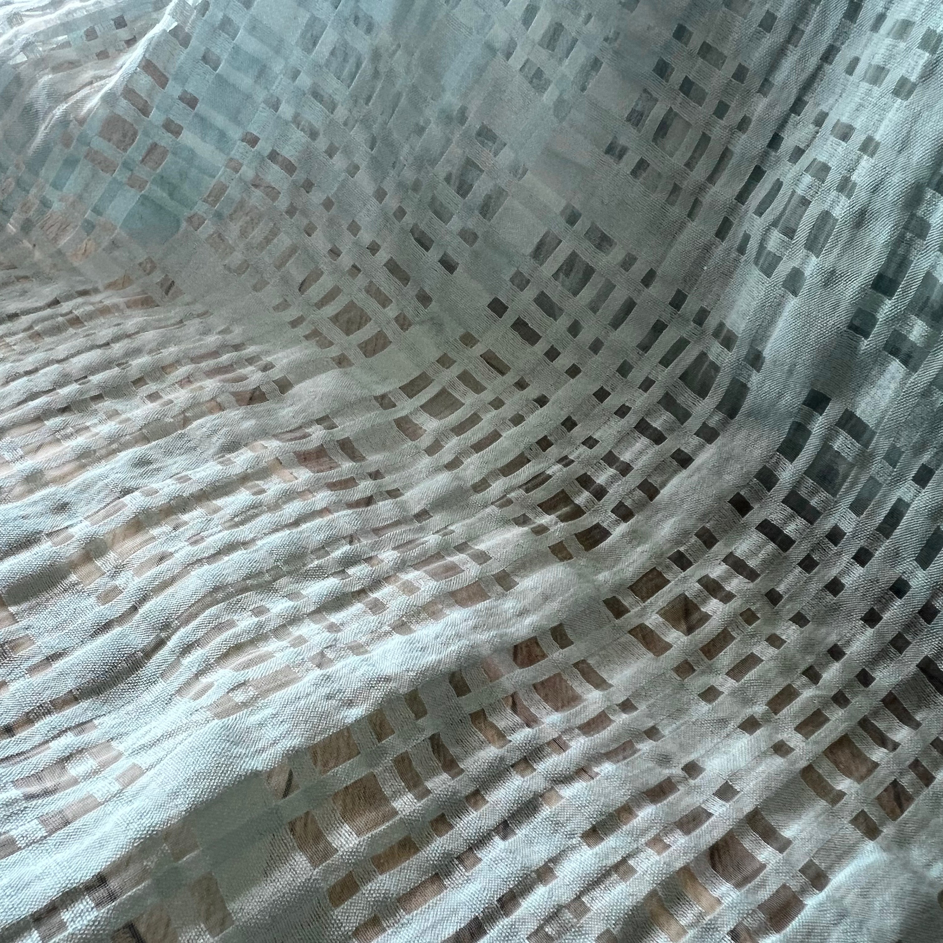 VOILE À PETIT CARREAUX TRANSPARENT - My Little Coupon