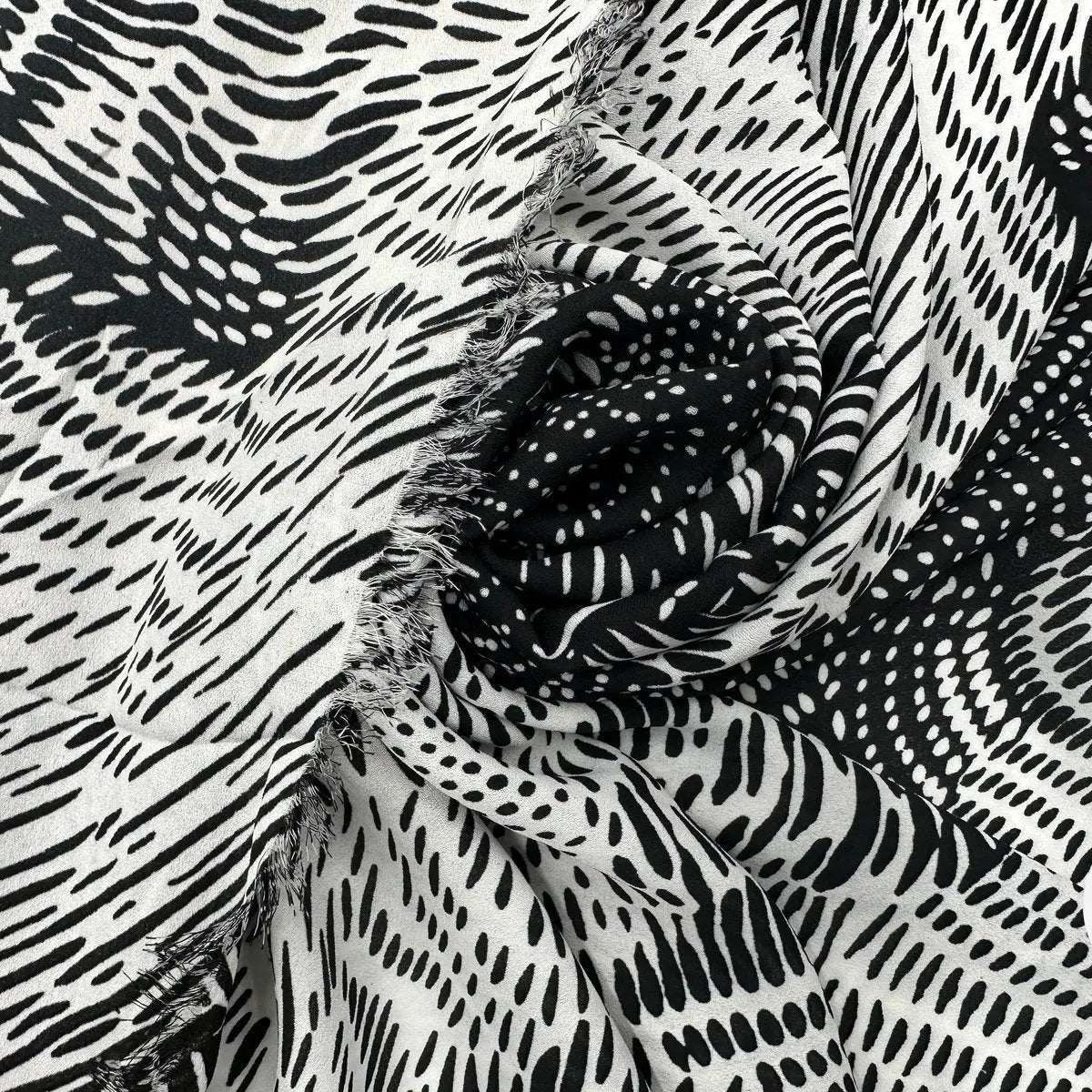 VOILE CHIFFON BLACK AND WHITE ANIMALIER MLC INTERN