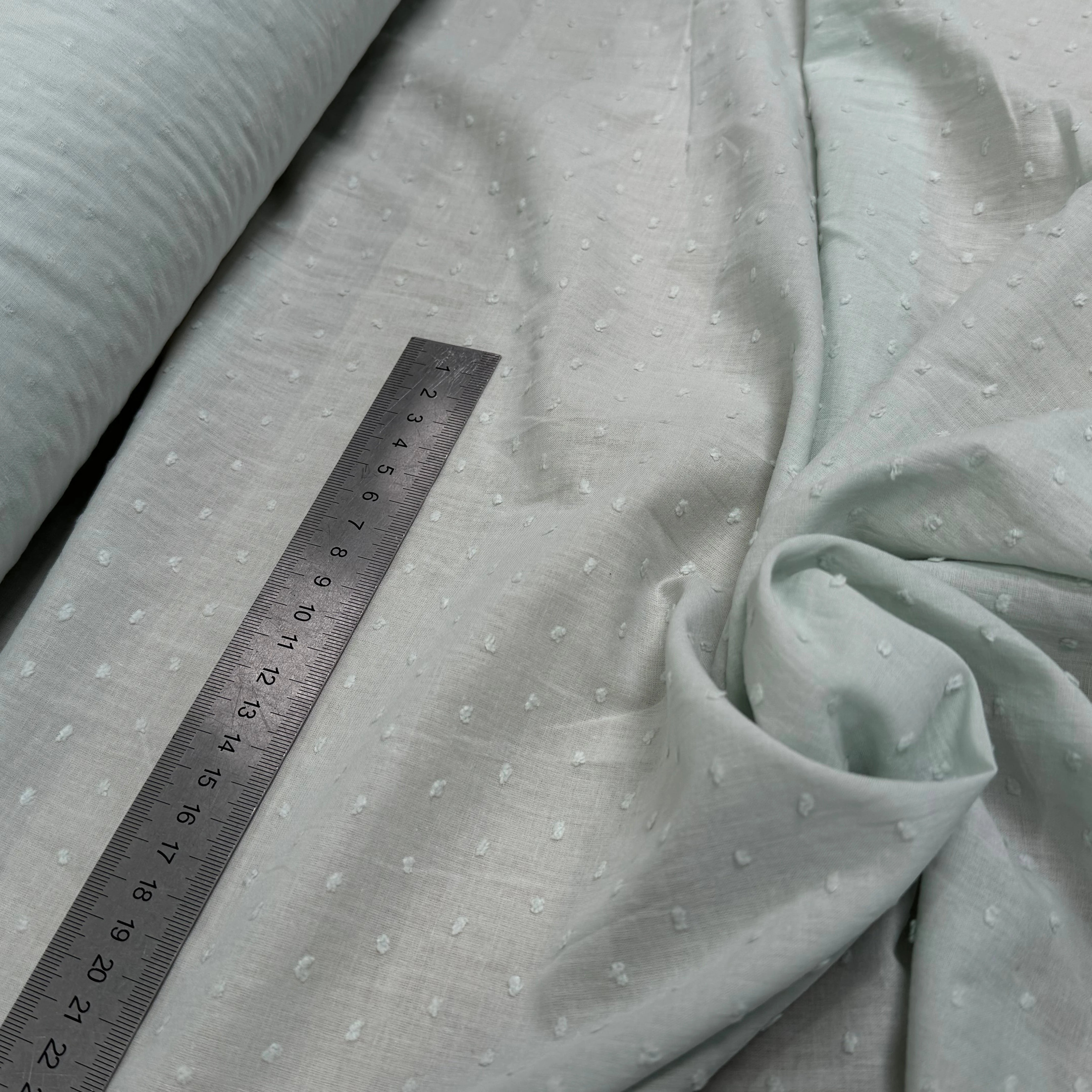 VOILE COTON PLUMETIS BLEU CIEL - My Little Coupon