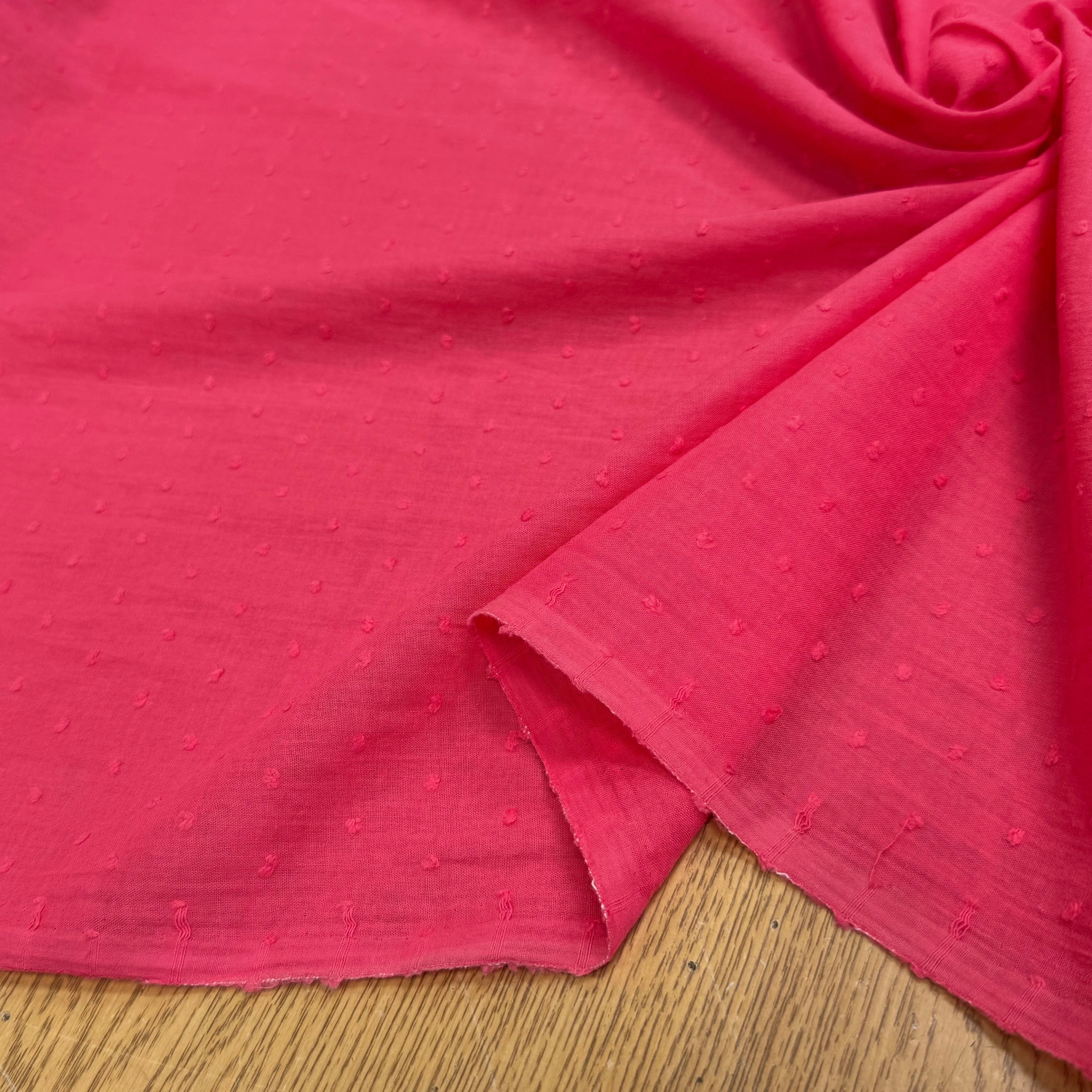 VOILE COTON PLUMETIS ROSE PIQUANT - My Little Coupon