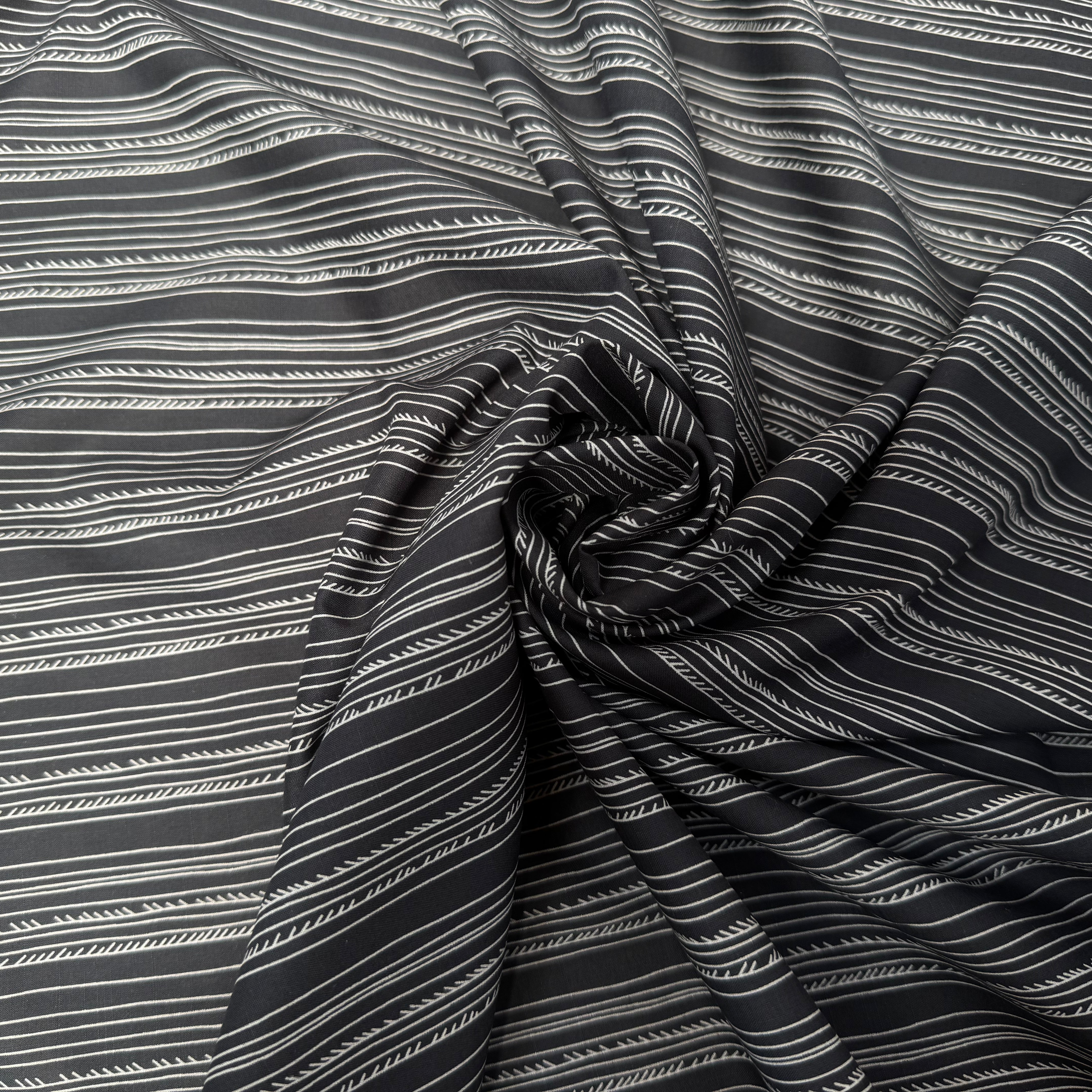 VOILE DE COTON FOND GRIS NAVY MOTIFS BLANC - My Little Coupon