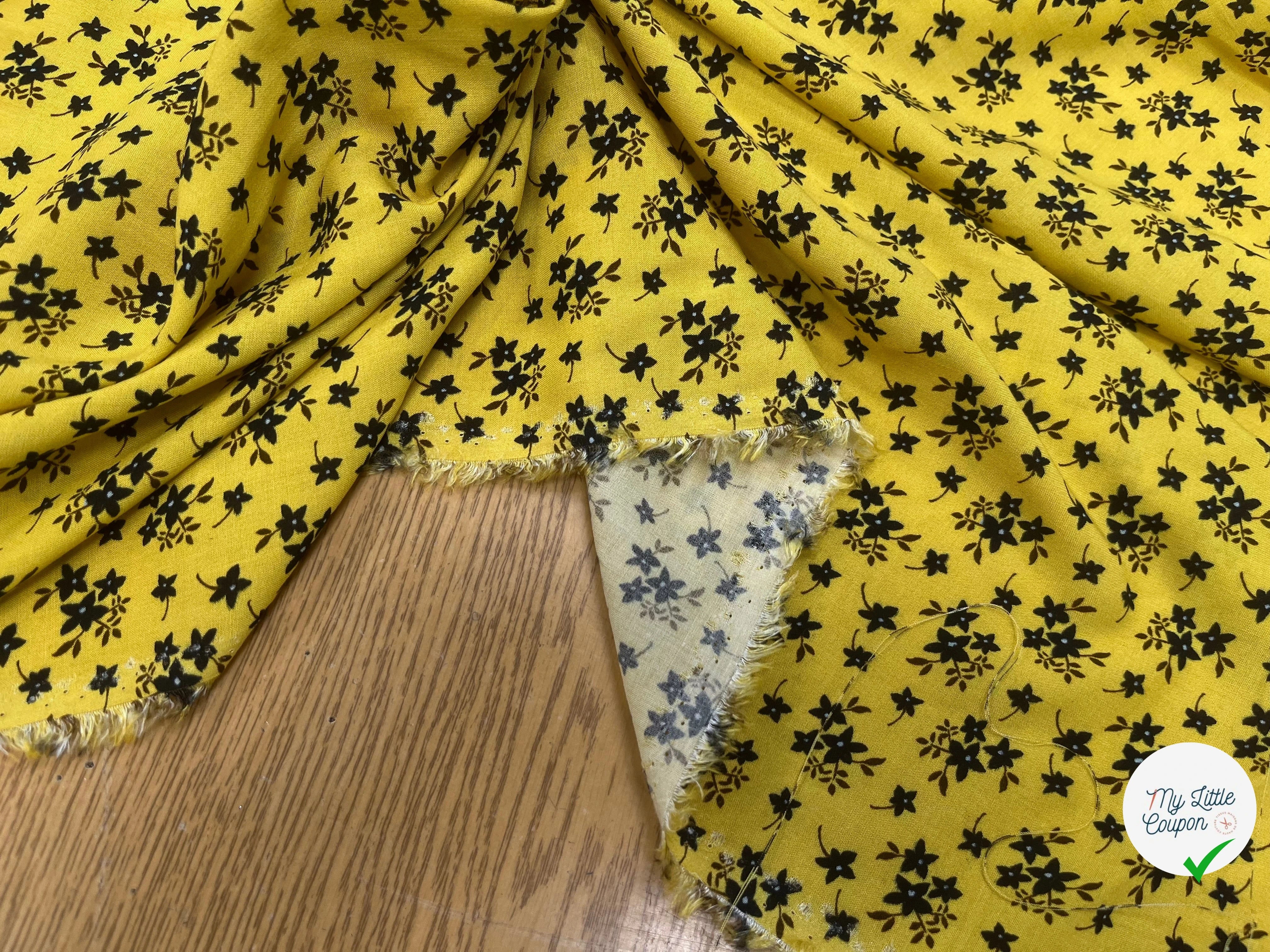 COTTON PRINTED VEIL SMALL FLOWERS YELLOW BACKGROUND - My Little Coupon