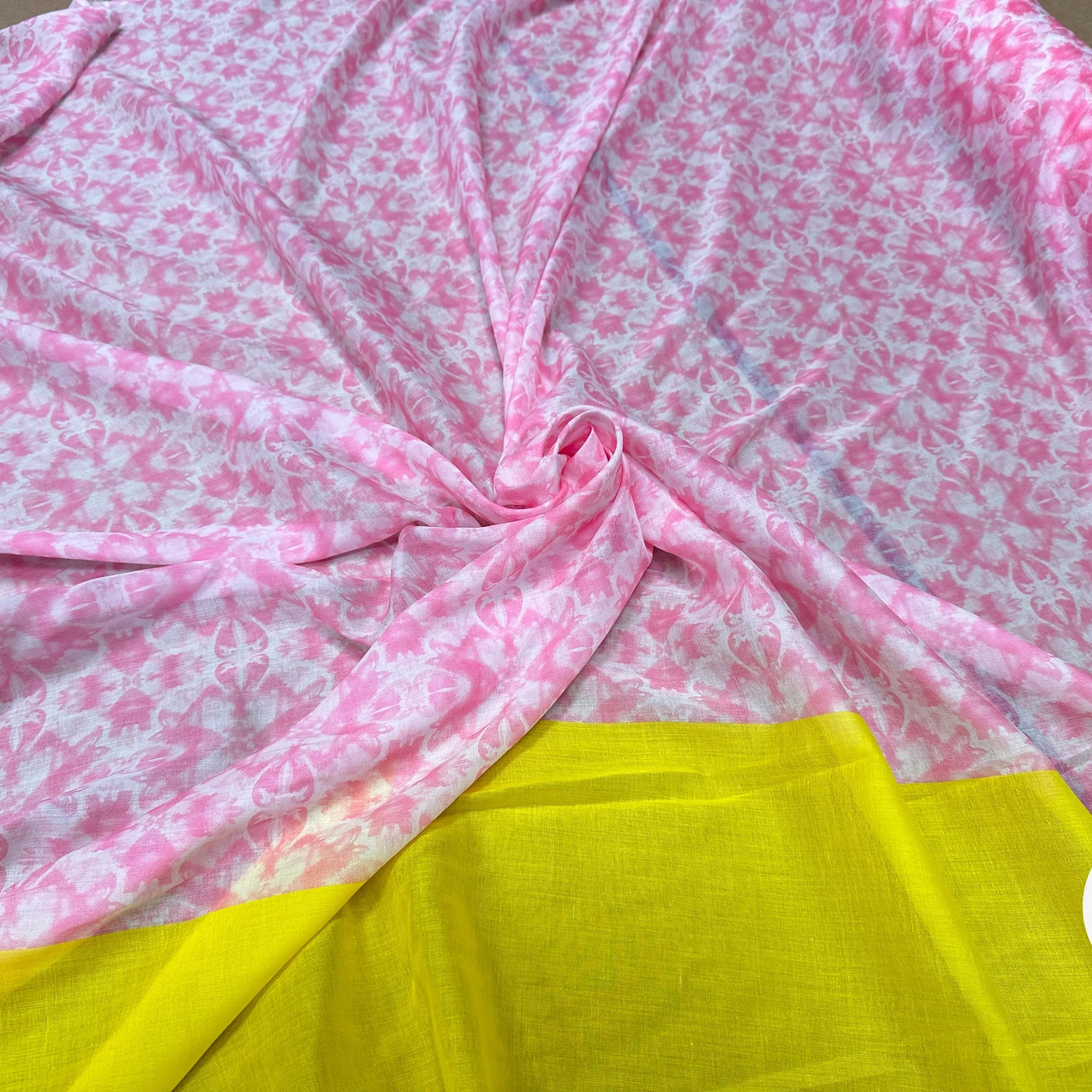 VOILE DE COTON LEGEREMENT EMERISÉ BASE JAUNE - My Little Coupon