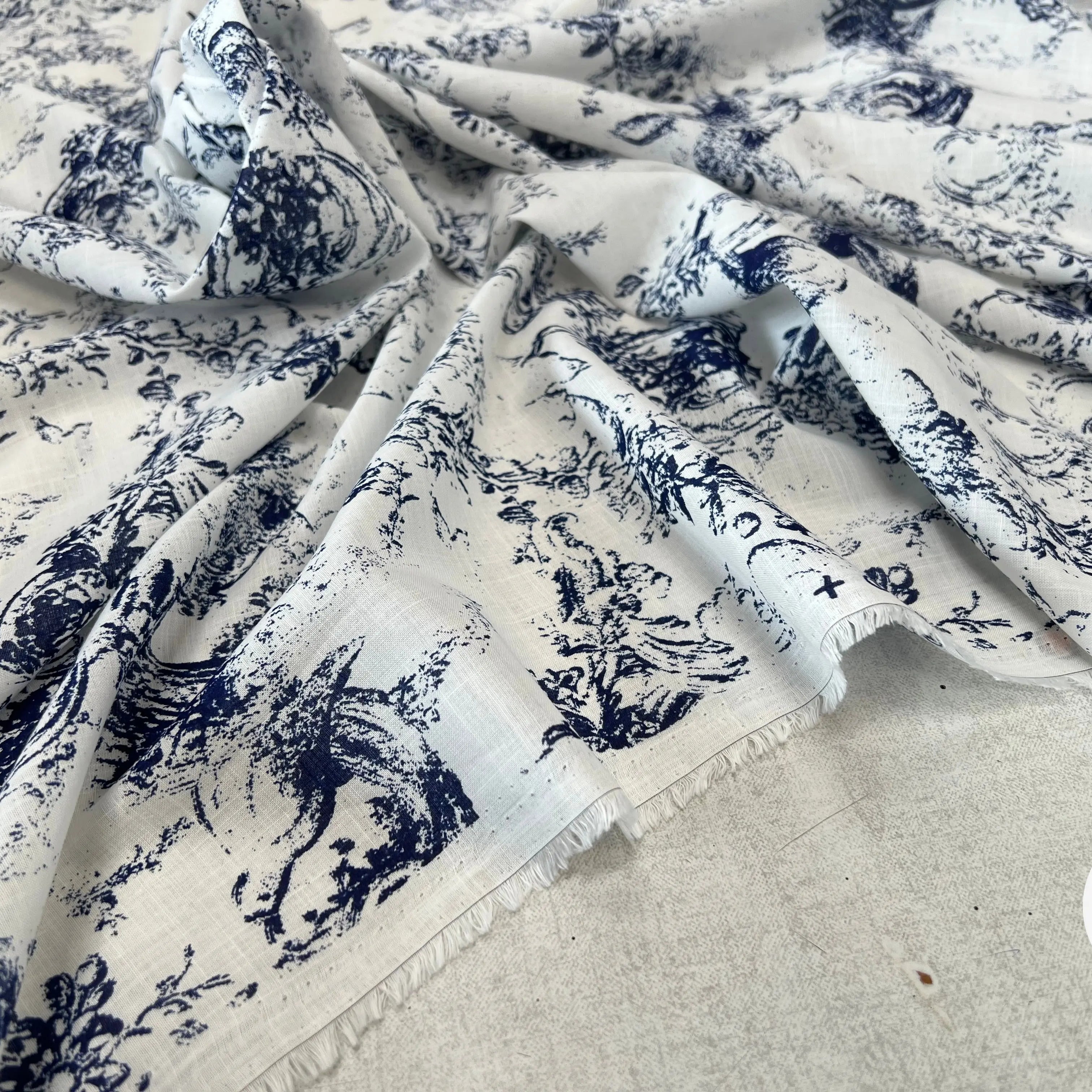 VOILE DE COTON MARVIN 150CM IMPRIMÉ FLEURS - My Little Coupon