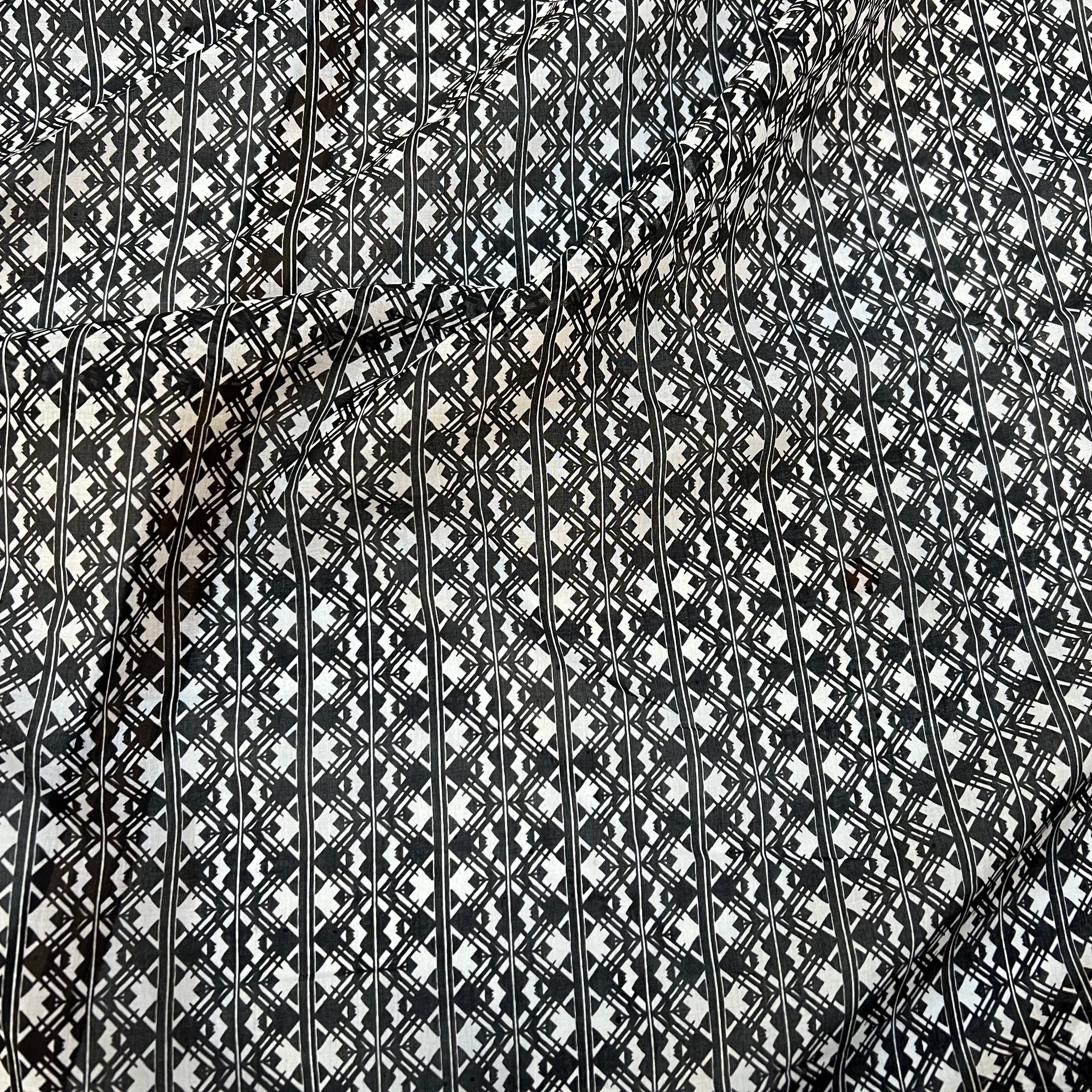 VOILE DE COTON MOTIF TOTEM BLACK AND WHITE MLC INTERN