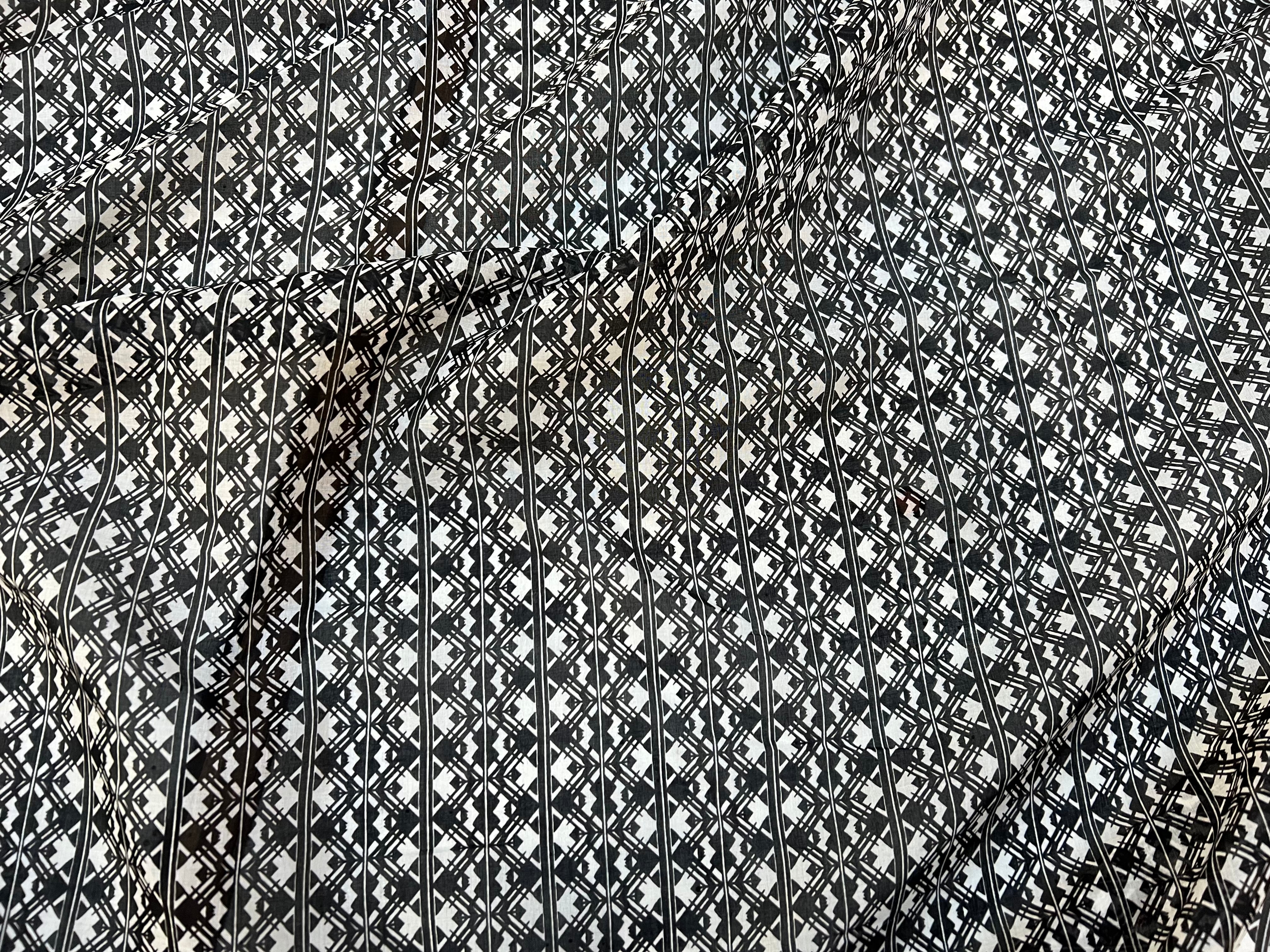 VOILE DE COTON MOTIF TOTEM BLACK AND WHITE MLC INTERN