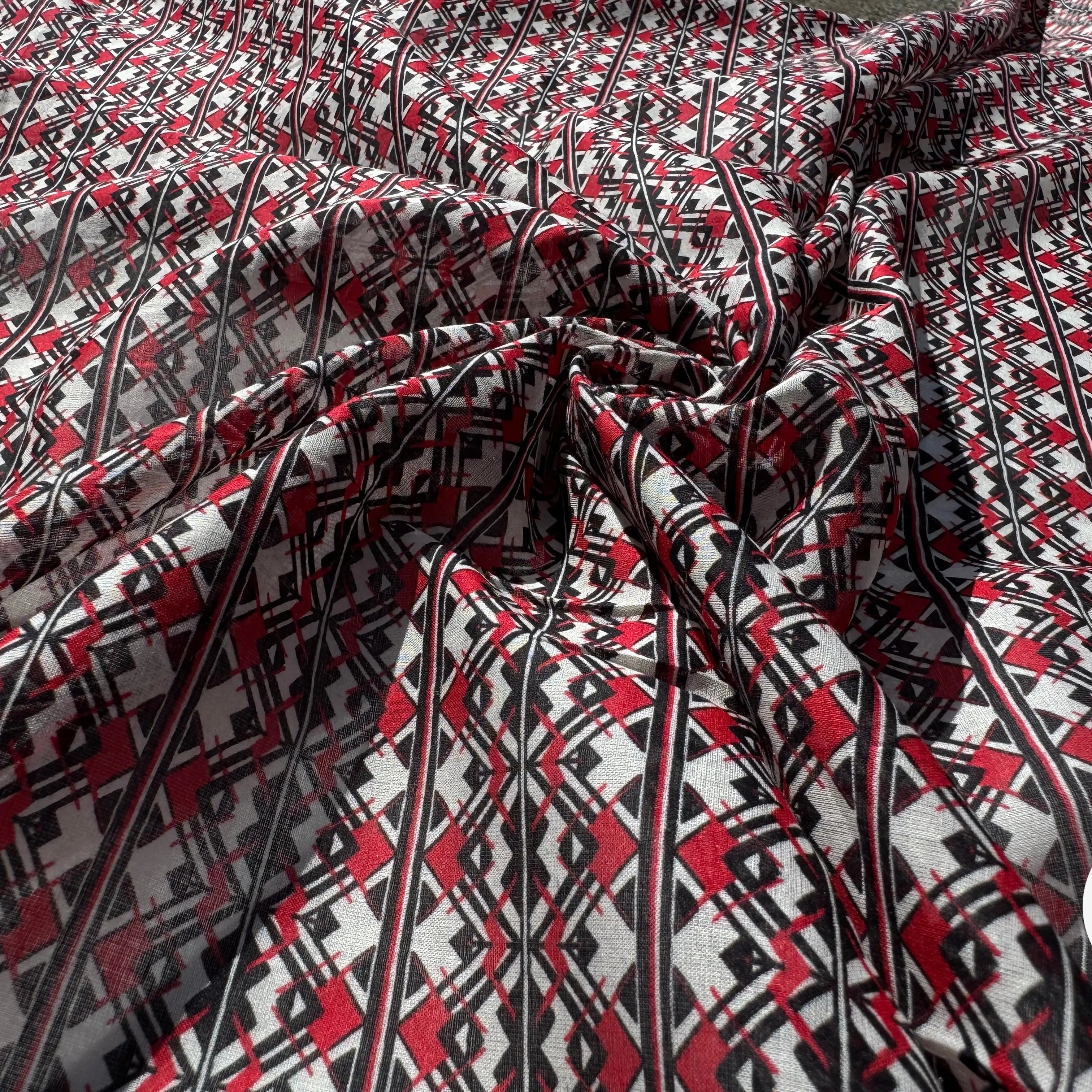 VOILE DE COTON MOTIF TOTEM BLACK, WHITE AND RED - My Little Coupon