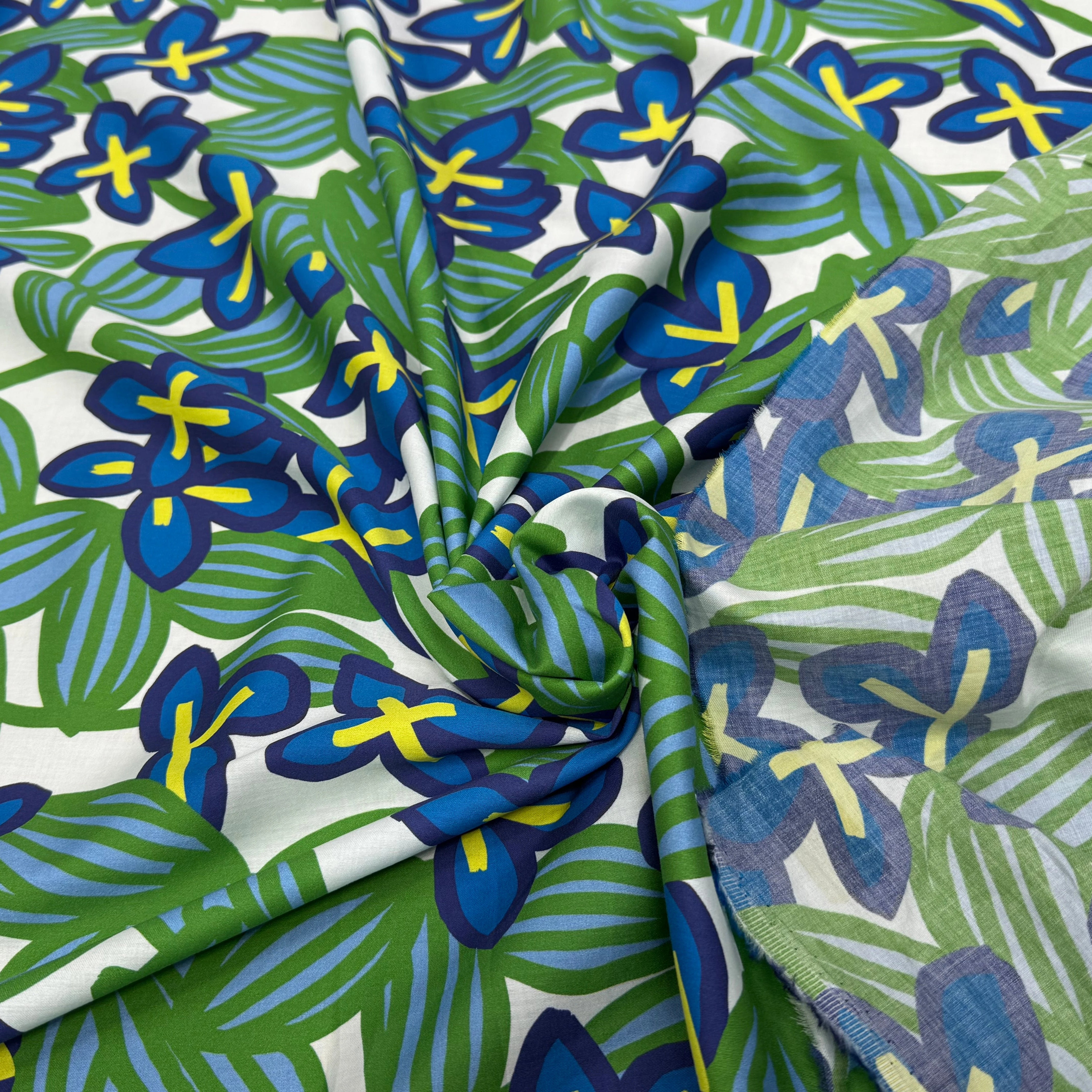 VOILE DE COTON NINFEA BOSQUET IMPRIMÉ FLORAL VERT/BLEU - My Little Coupon