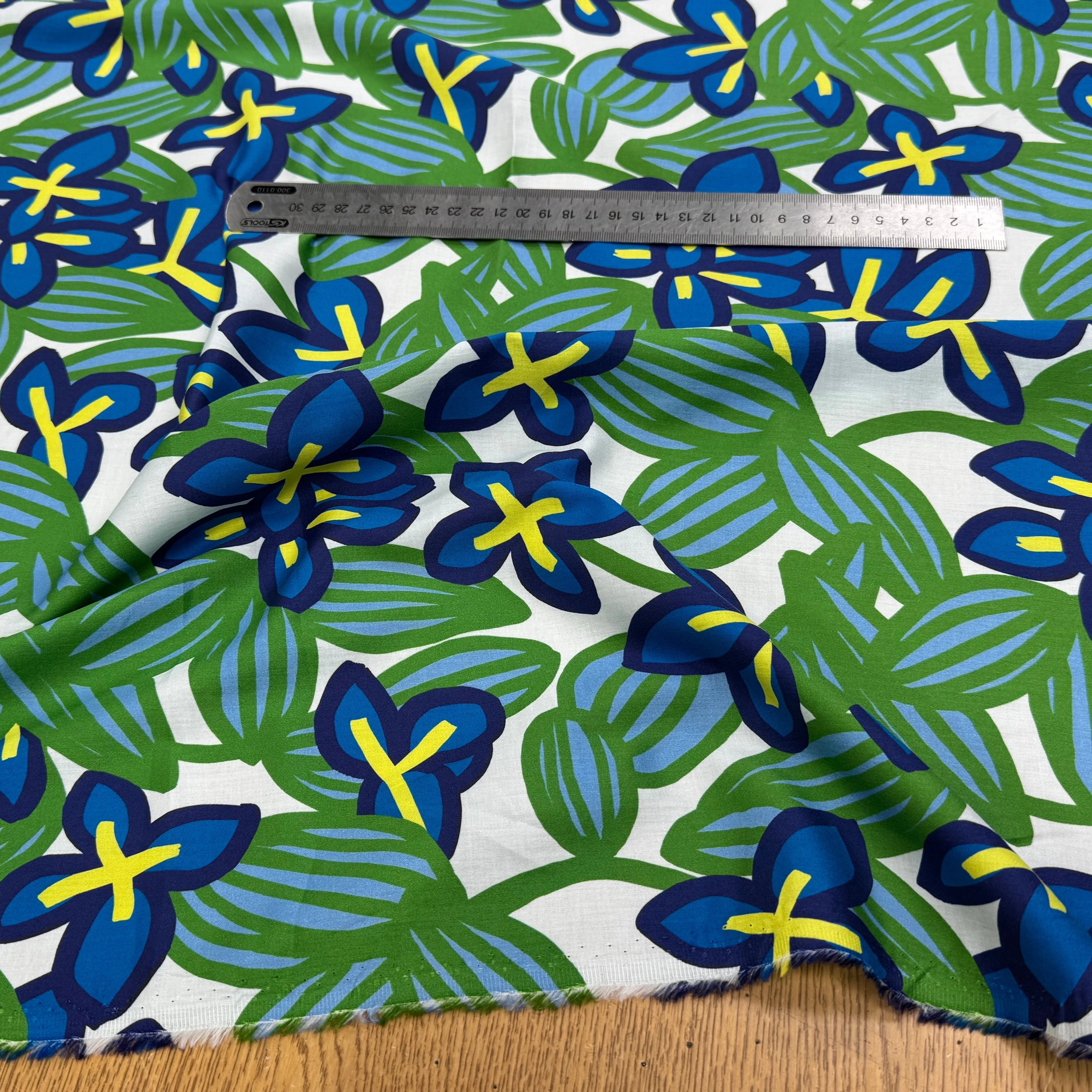 VOILE DE COTON NINFEA BOSQUET IMPRIMÉ FLORAL VERT/BLEU - My Little Coupon