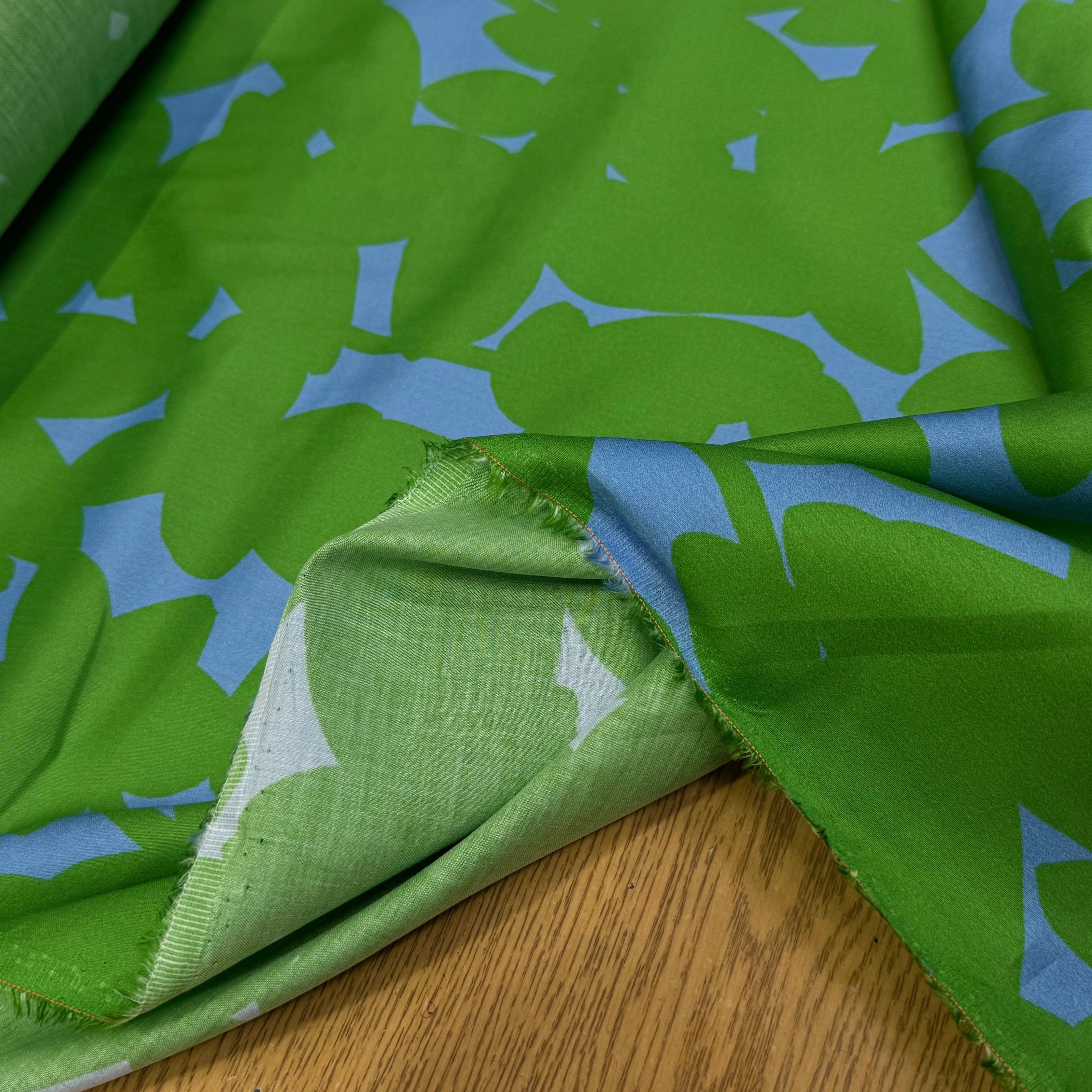 VOILE DE COTON NINFEA OMBRE VERT IMPRIMÉ FLORAL GRAPHIQUE BICOLORE - My Little Coupon