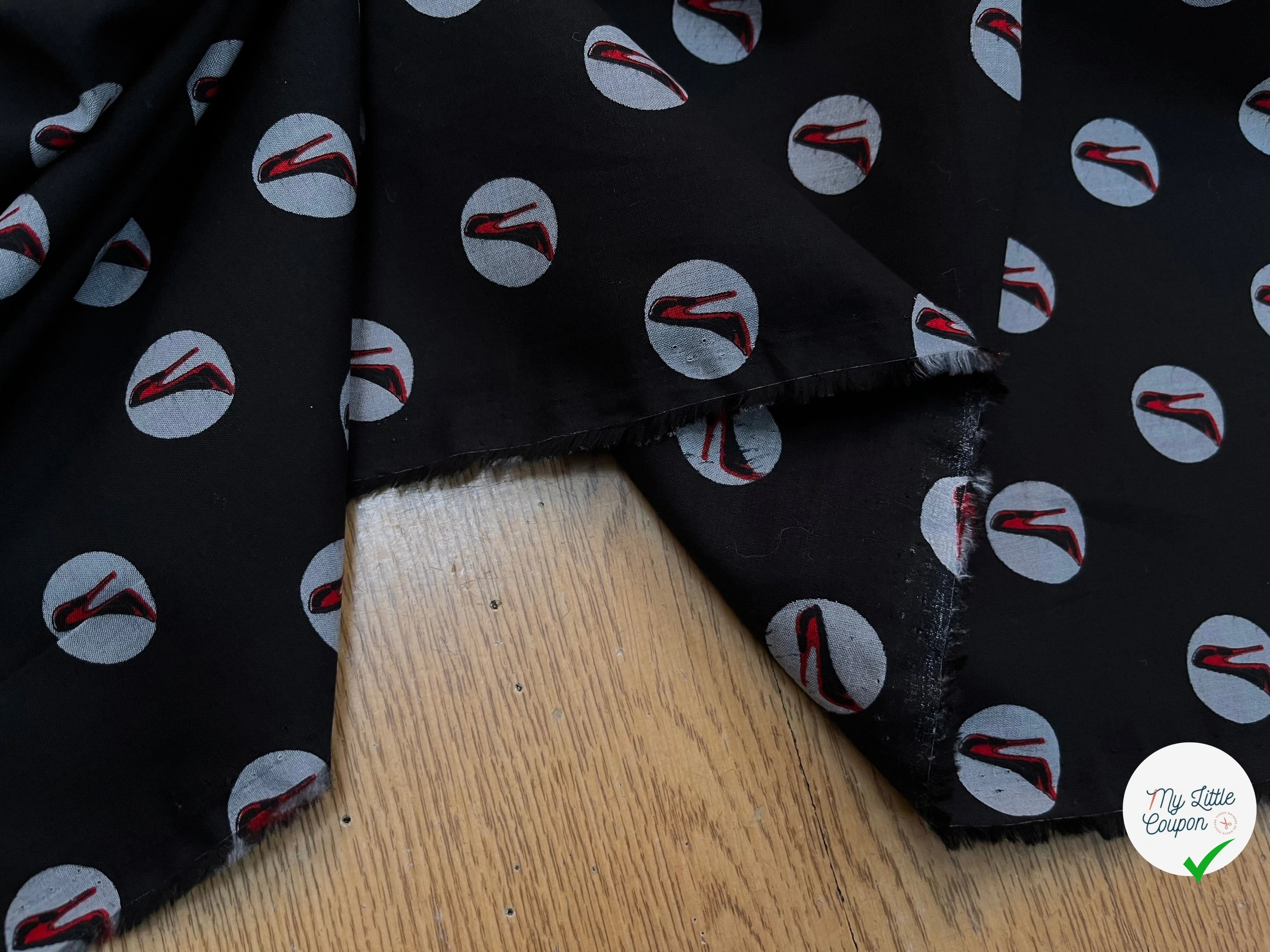 VOILE DE COTON NOIR MOTIF IMPRIMÉS ESCARPINS - My Little Coupon