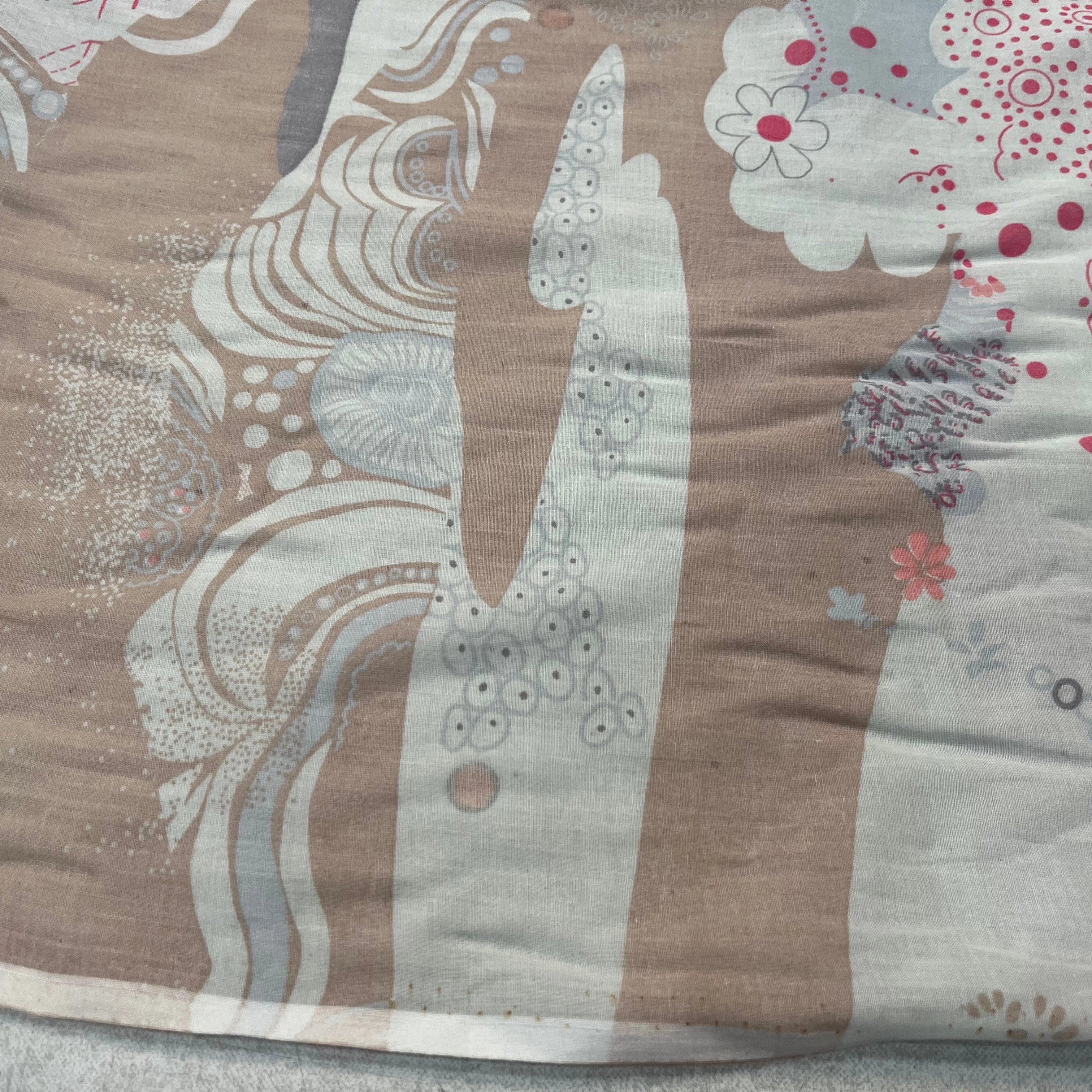 VOILE DE COTON ROSACE FLORALE MULTICOLORE FOND GRIS - My Little Coupon