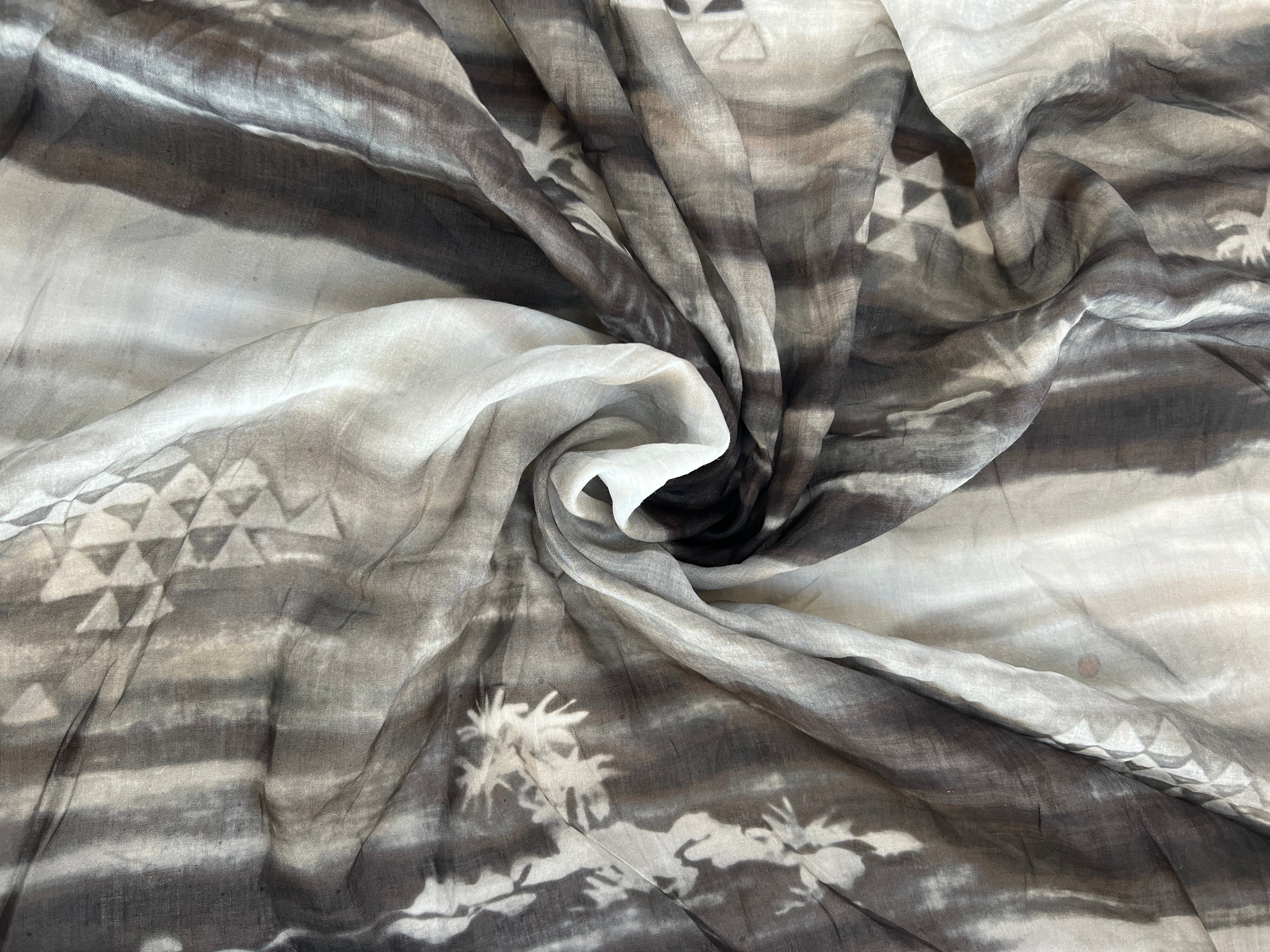 VOILE DE COTON TIE AND DYE TROPICAL CAMAIEU DE GRIS MLC INTERN