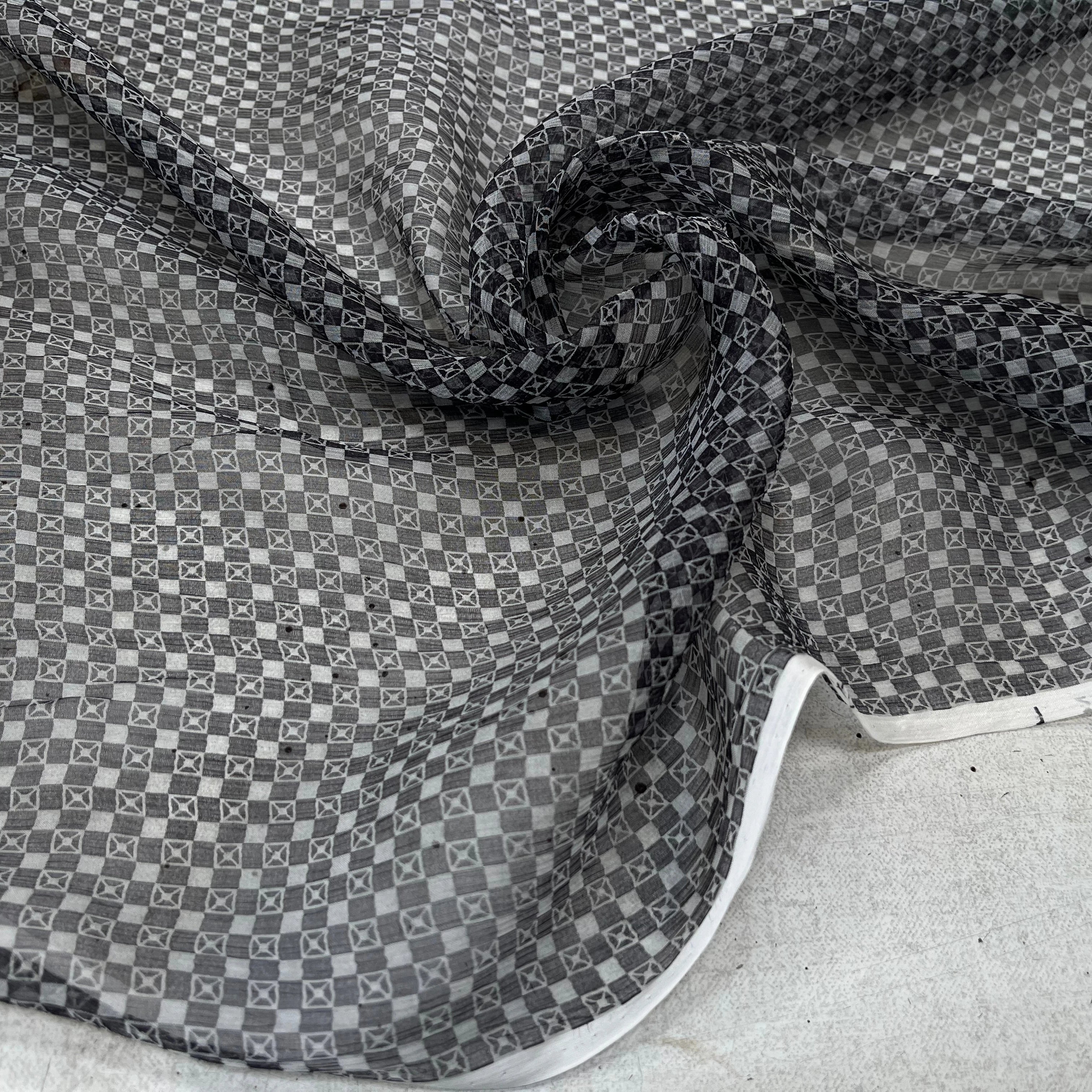 VOILE DE SOIE CARREAUX GÉOMETRIE - My Little Coupon