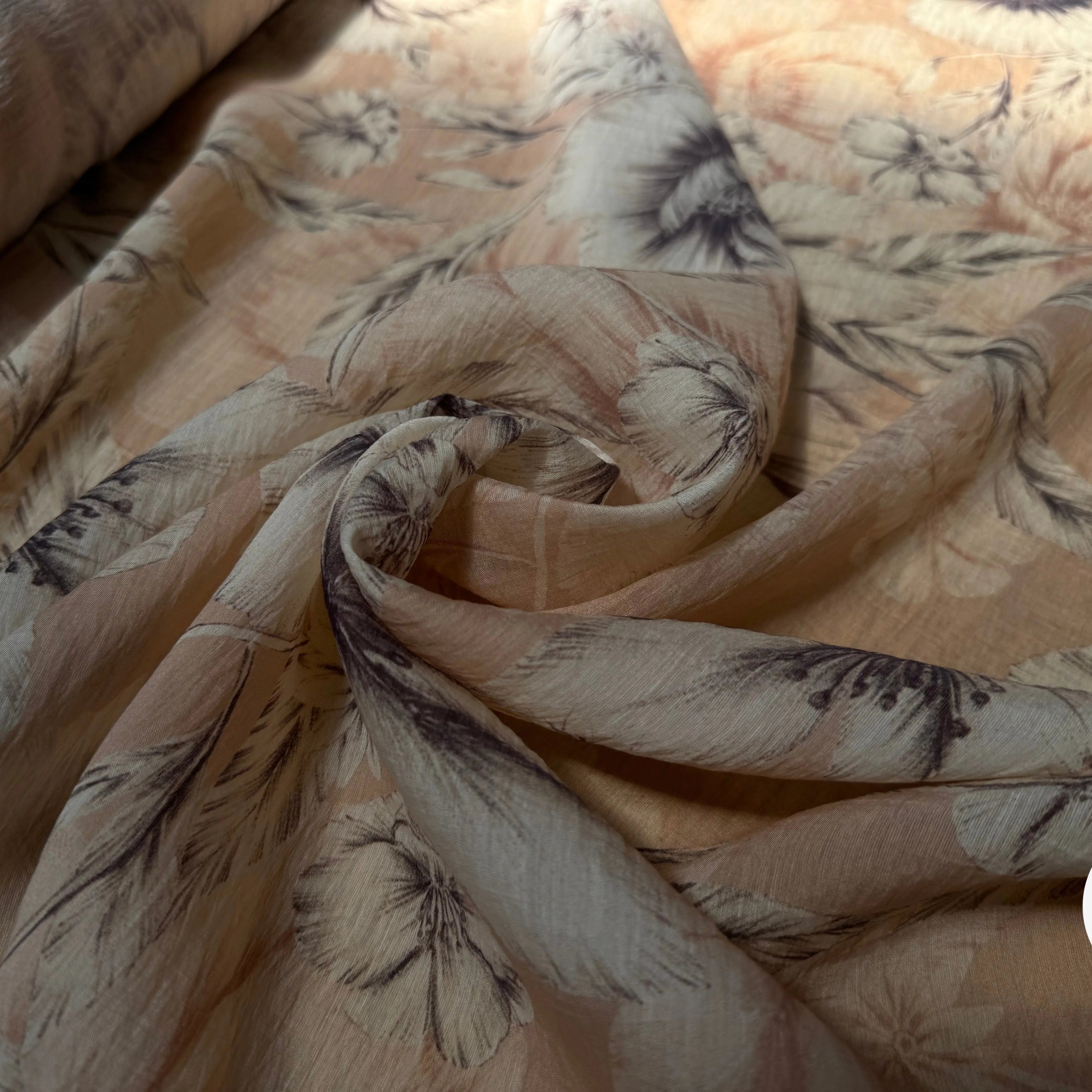 VOILE LYOCEL EFFET CRINKLE FOND ROSE MOTIFS FLEURS - My Little Coupon