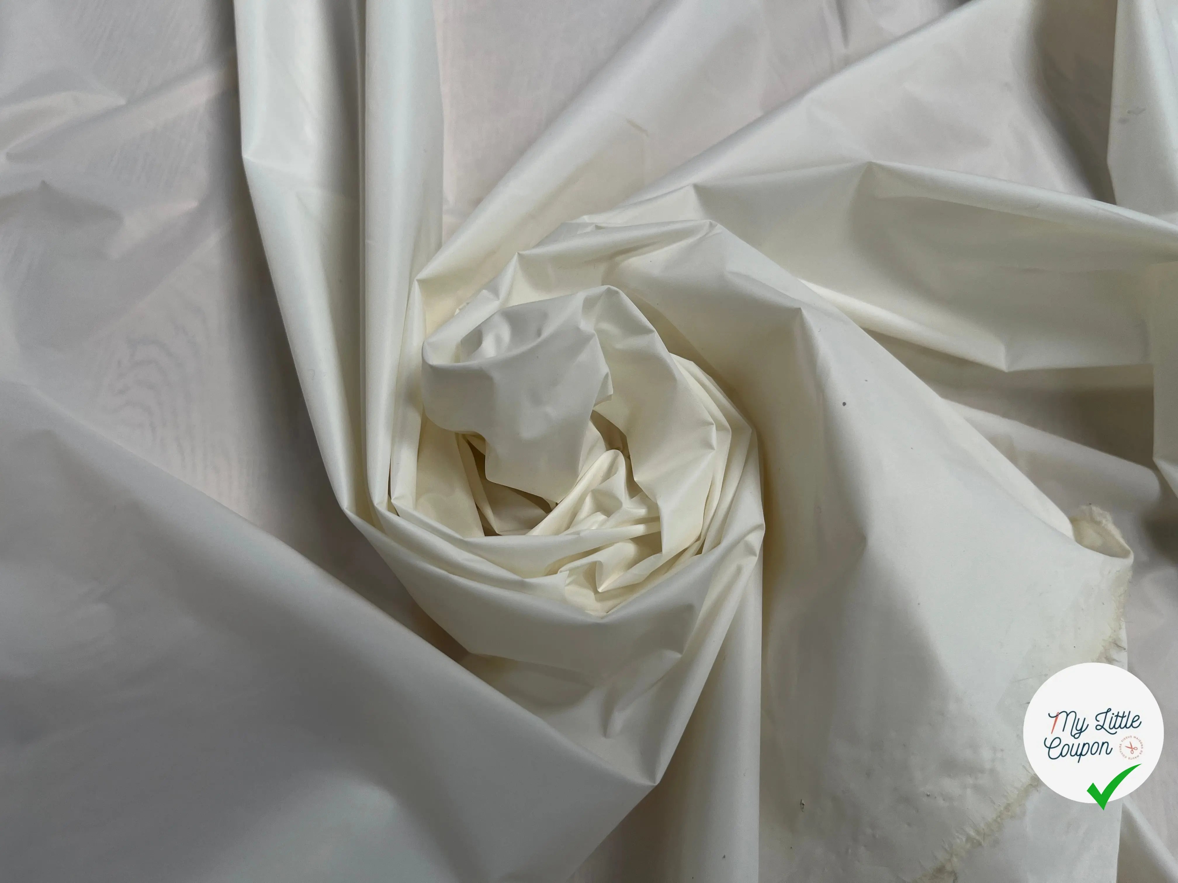 VYNILL UNI ECRU - My Little Coupon