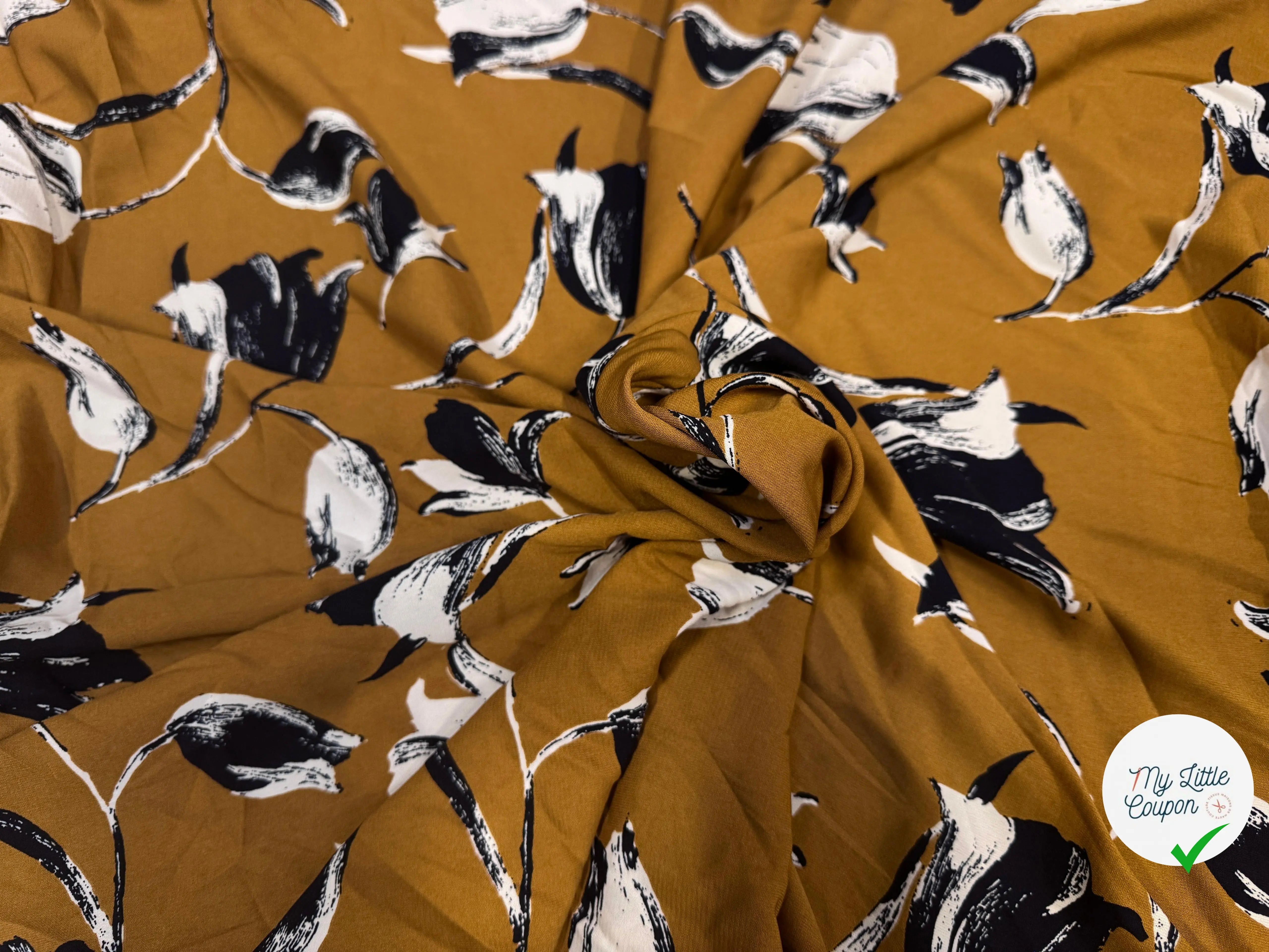 WOOLPEACH FLEURS DE PEINTURE BLANCHE FOND OCRE JAUNE - My Little Coupon