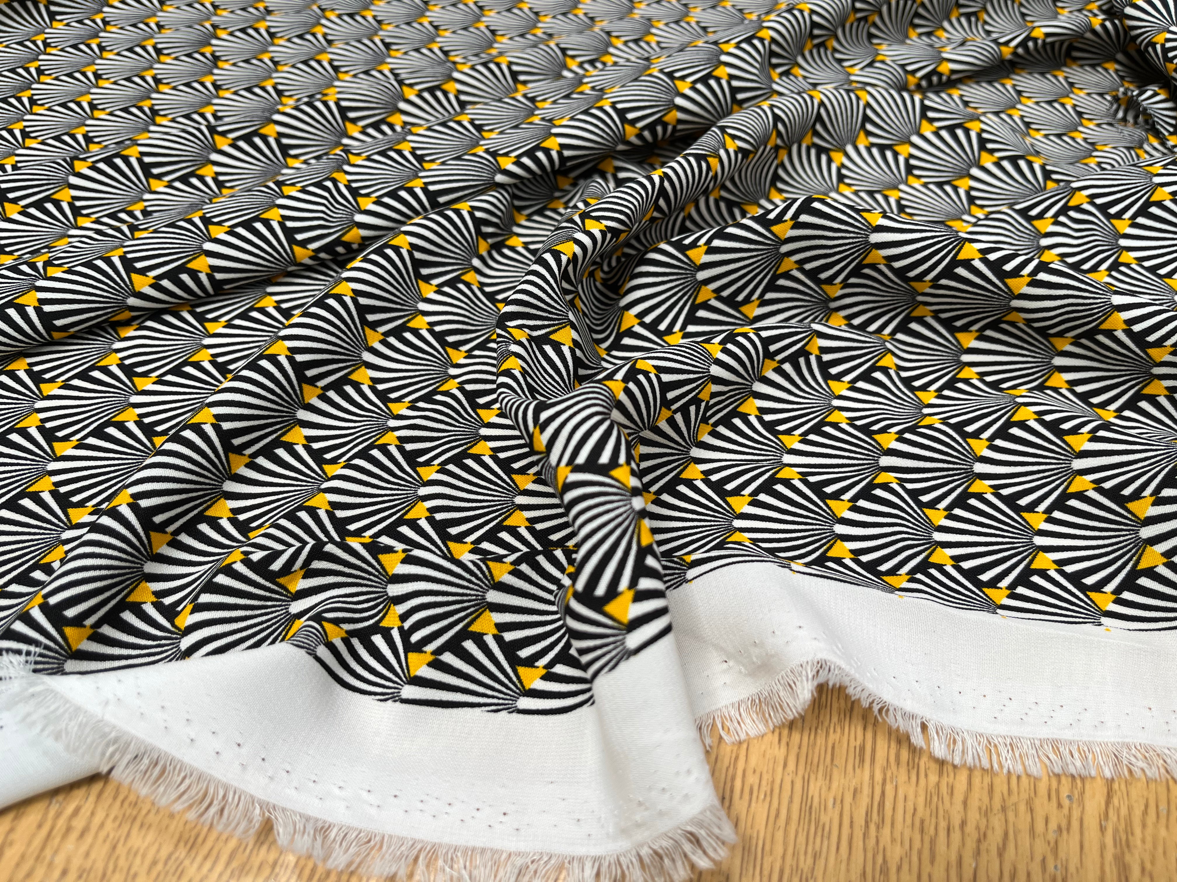 WOOLPEACH MOTIF COQUILLAGE & TRIANGLE JAUNE - My Little Coupon