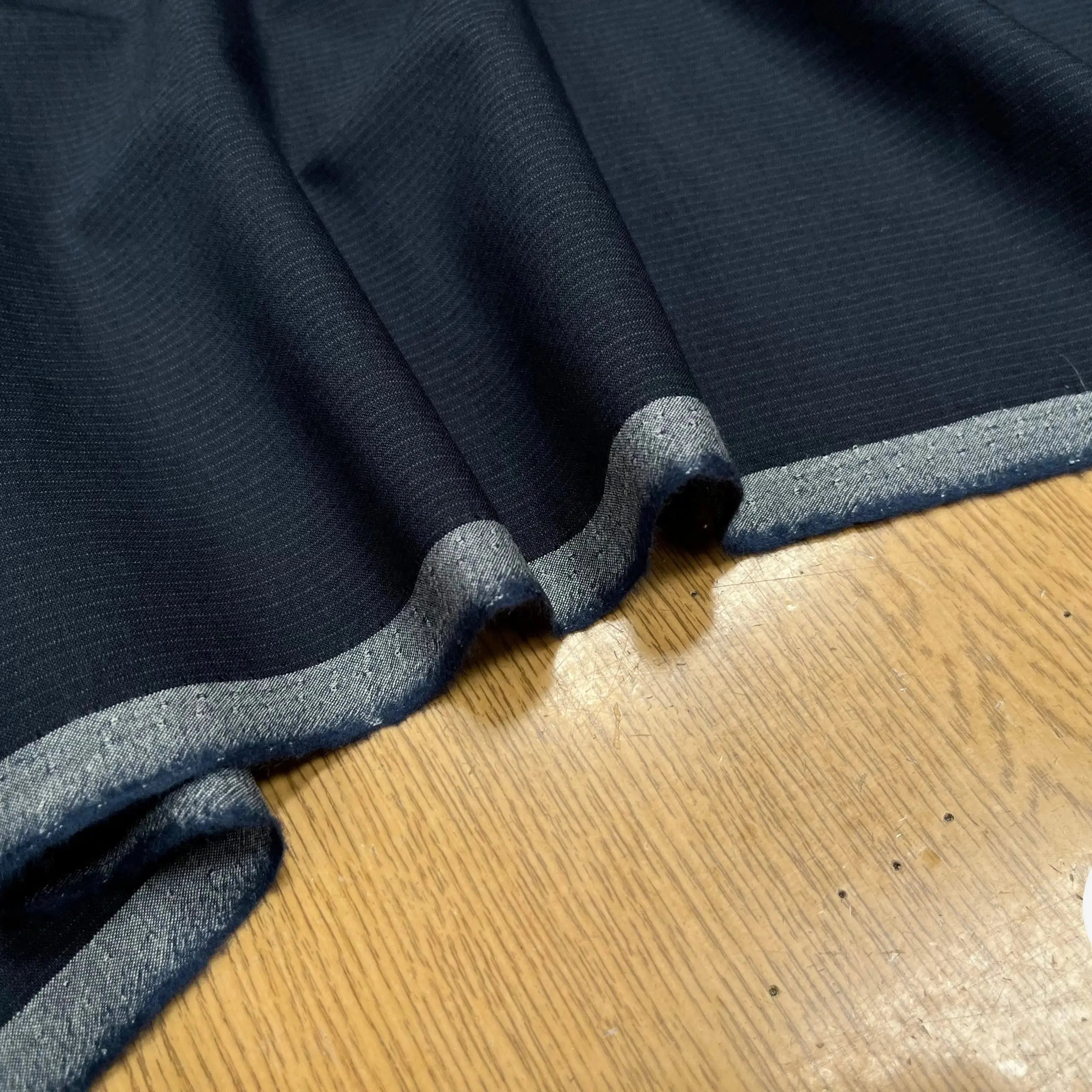 DRAPERIE 100% LAINE VIERGE BLEU MARINE RAYÉ TRÈS ÉLEGANTE - My Little Coupon