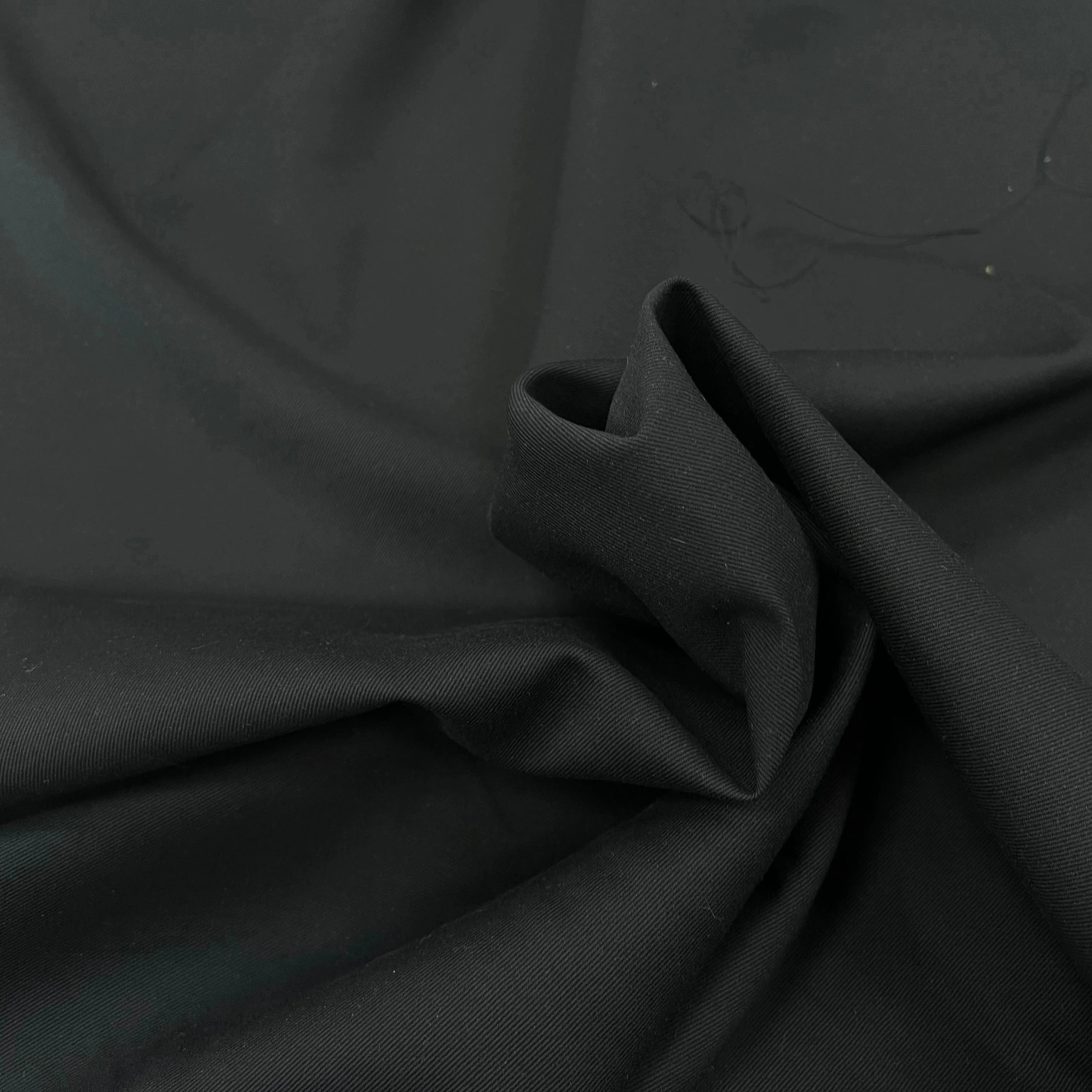 GABARDINE DE COTON NOIR SERGÉE 153 CM LAIZE - My Little Coupon