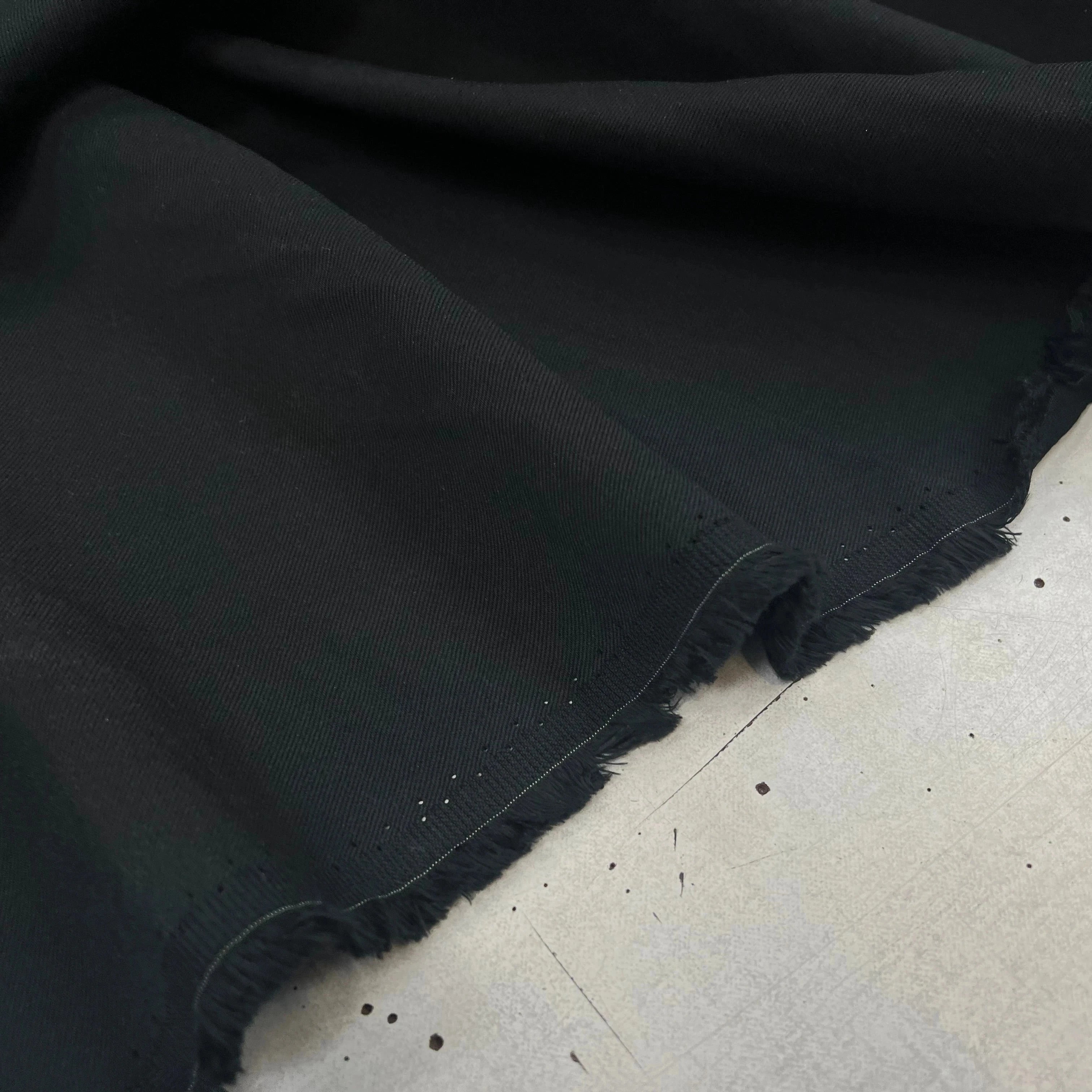 GABARDINE DE COTON NOIR SERGÉE 153 CM LAIZE - My Little Coupon