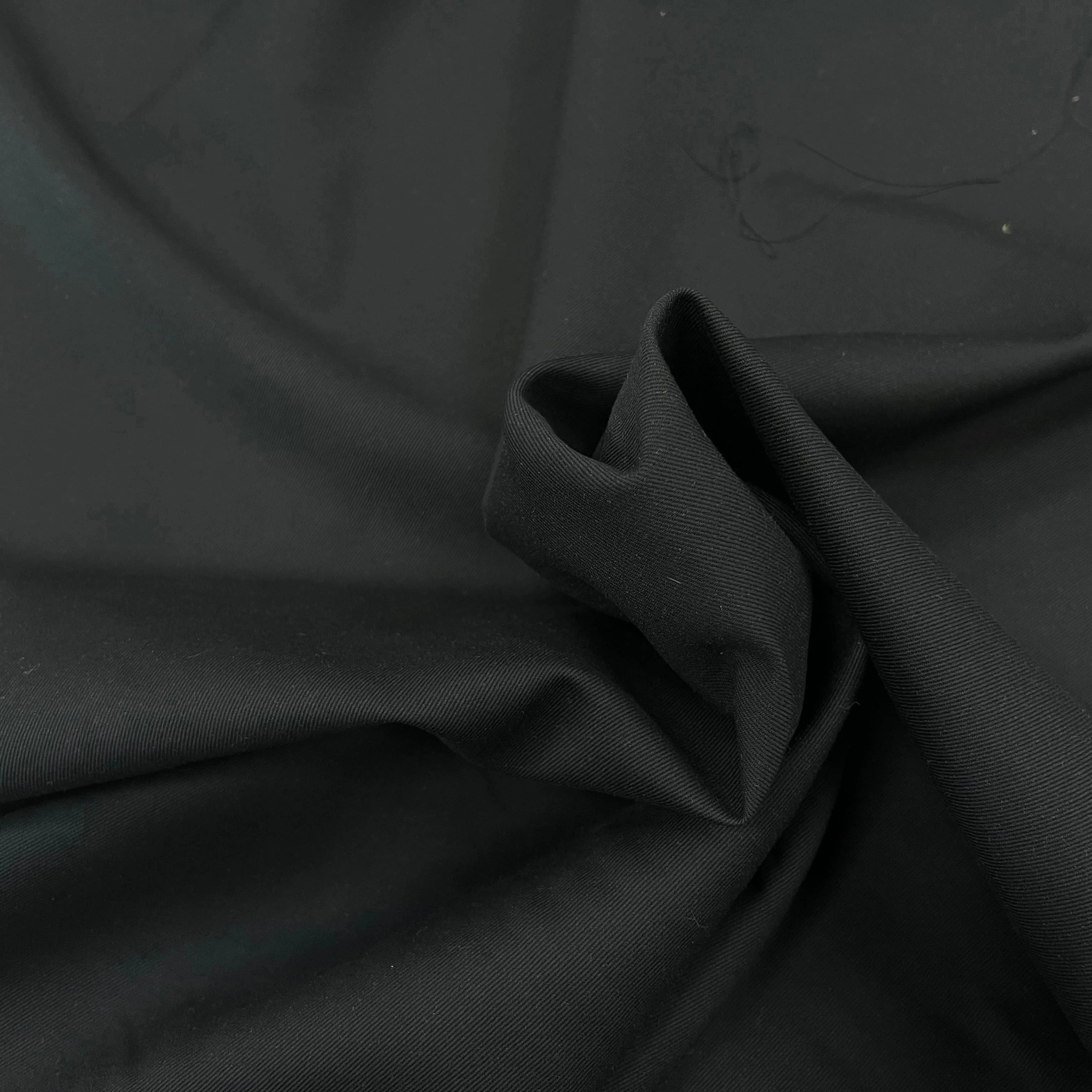 GABARDINE DE COTON NOIR SERGÉE 153 CM LAIZE - My Little Coupon