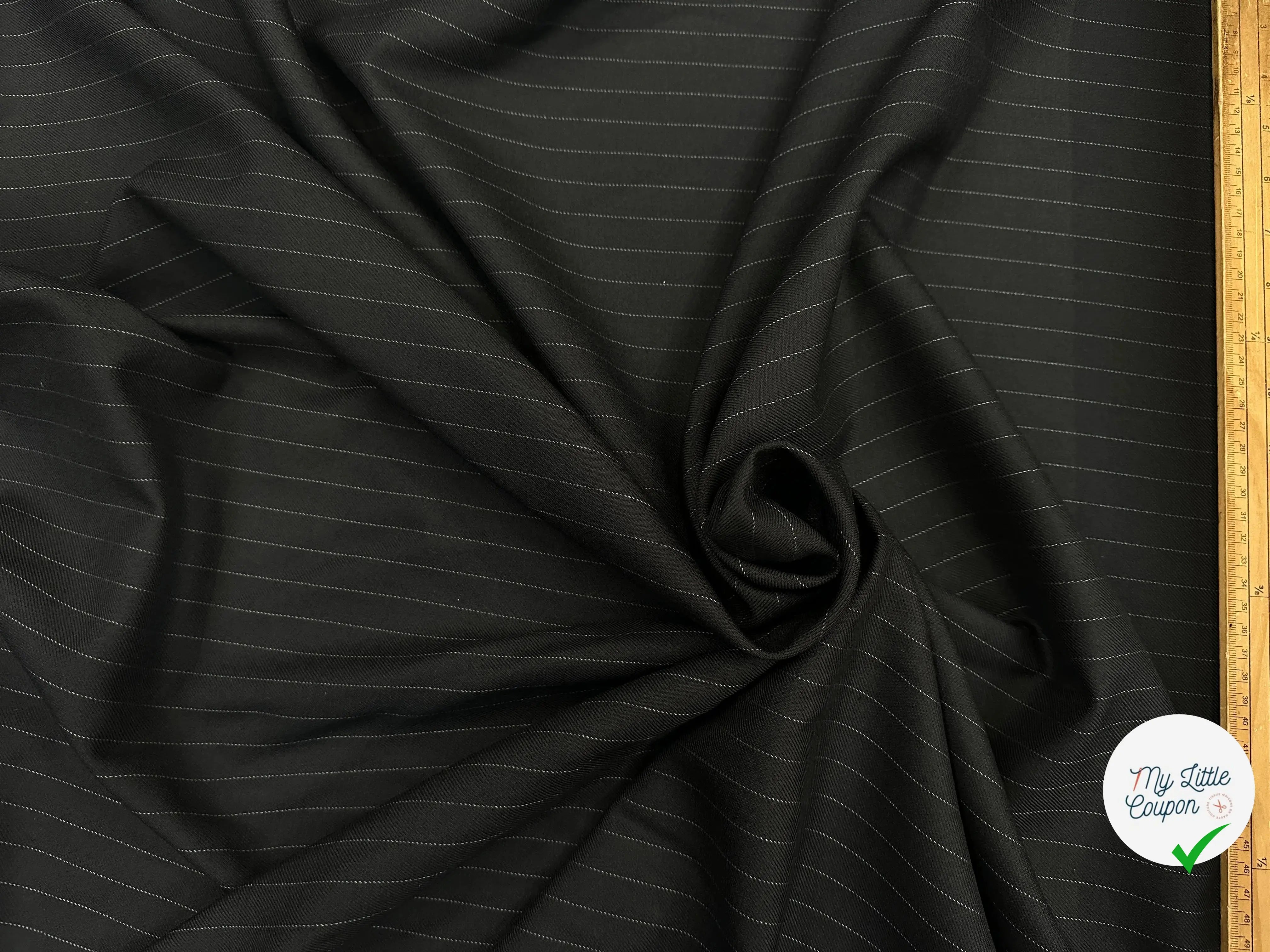 GABARDINE DE LAINE NOIR RAYURES TENNIS GRISES MLC INTERN