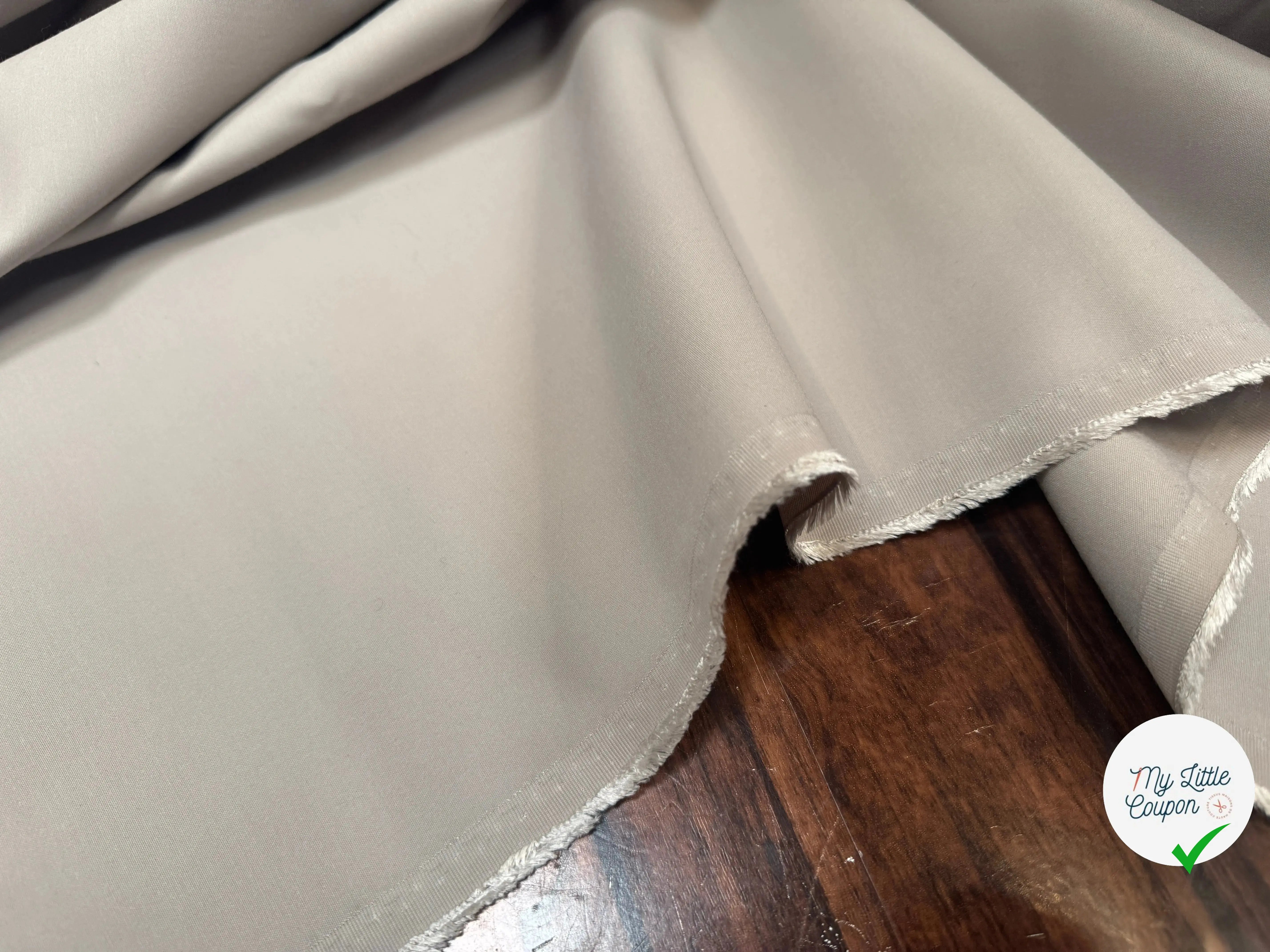 GABARDINE VISCOSE FROIDE QUALITÉ COUTURE - My Little Coupon