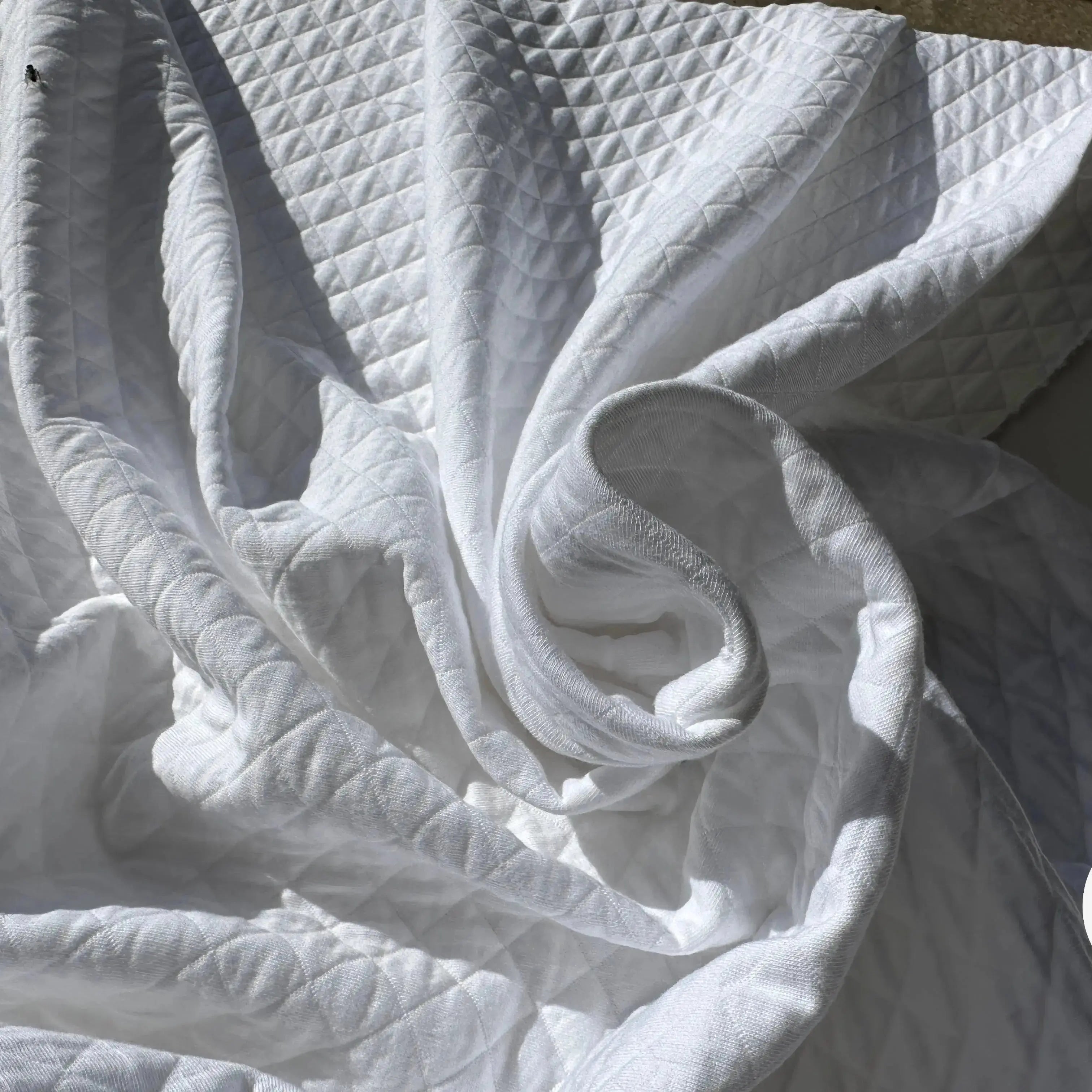 JERSEY MATELASSE BLANC LOSANGES MLC INTERN