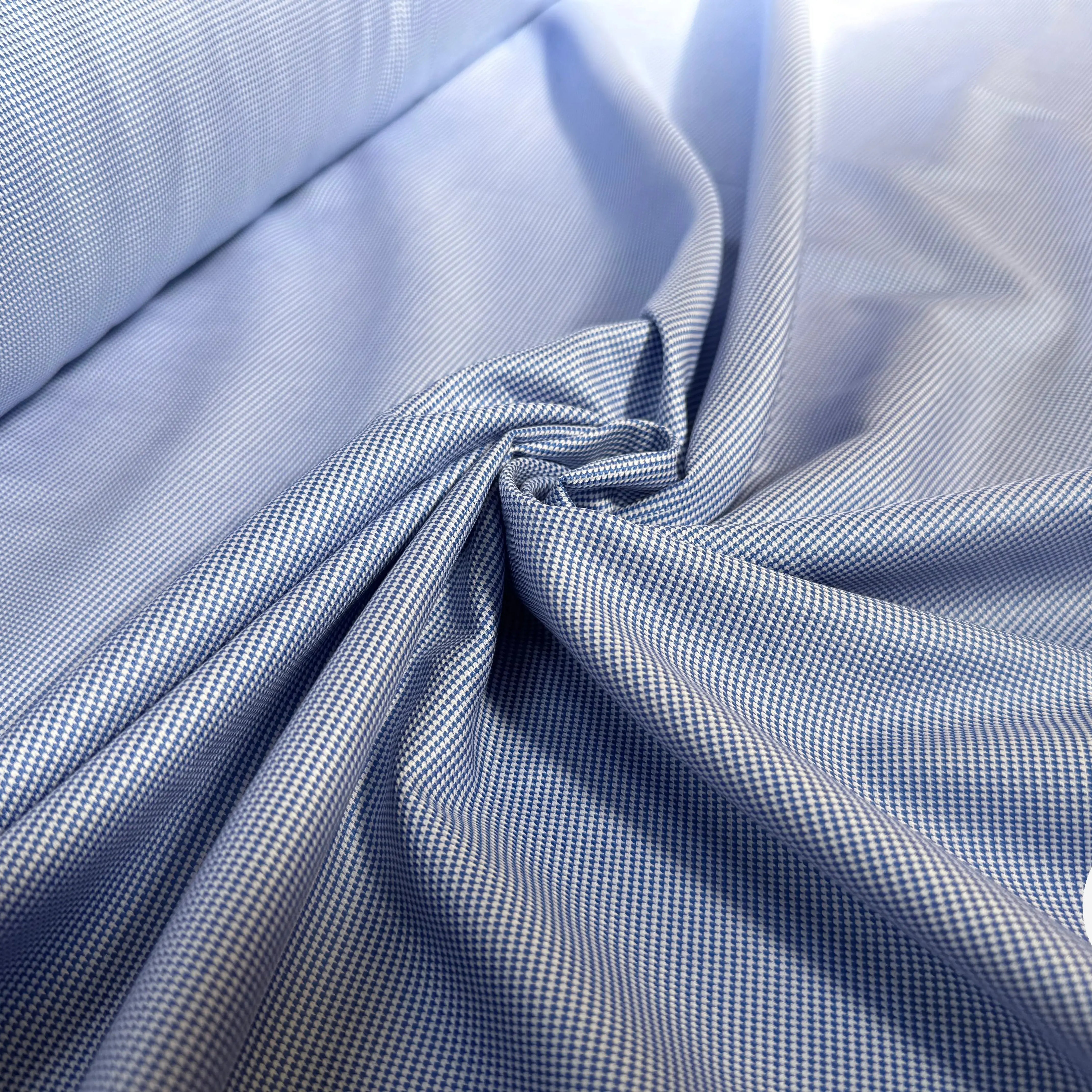 POPELINE DE COTON 100% COTON MOTIFS GÉOMÉTRIQUES 3D BLEU ET BLANC - My Little Coupon