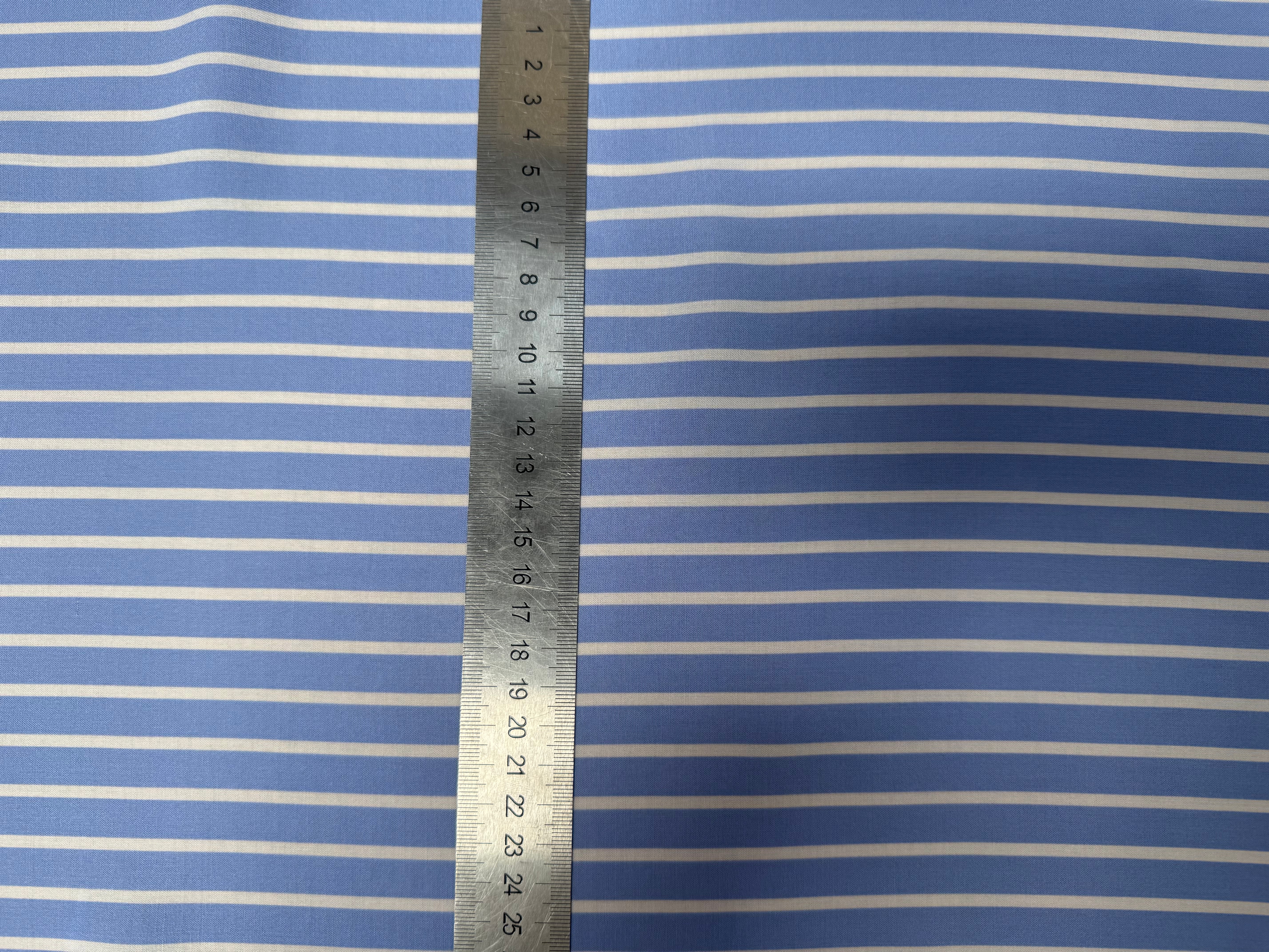 POPELINE DE VISCOSE A RAYURES BLANC ET BLEU - My Little Coupon