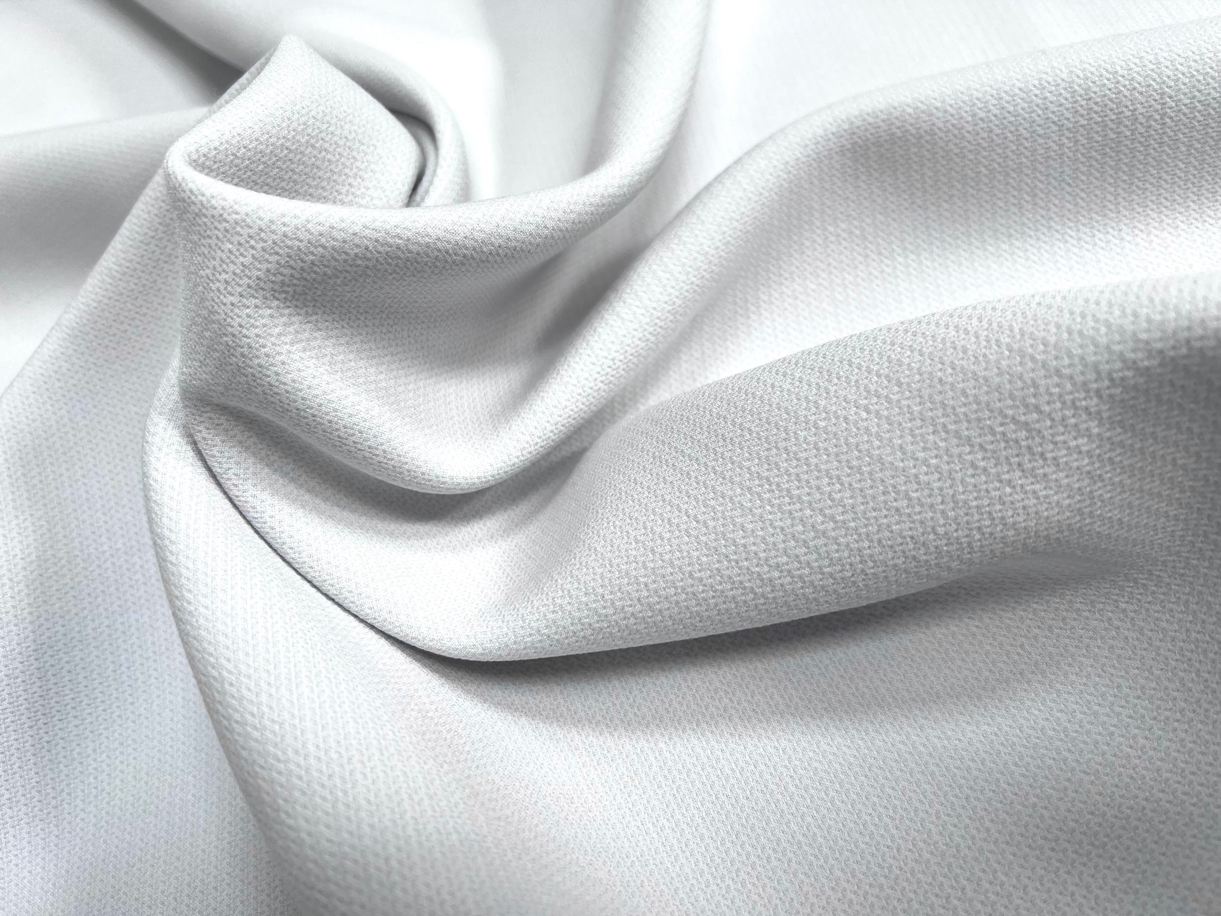 TOILE DE COTON BLANCHE TRÈS LÉGÈREMENT BLEUTÉE - My Little Coupon