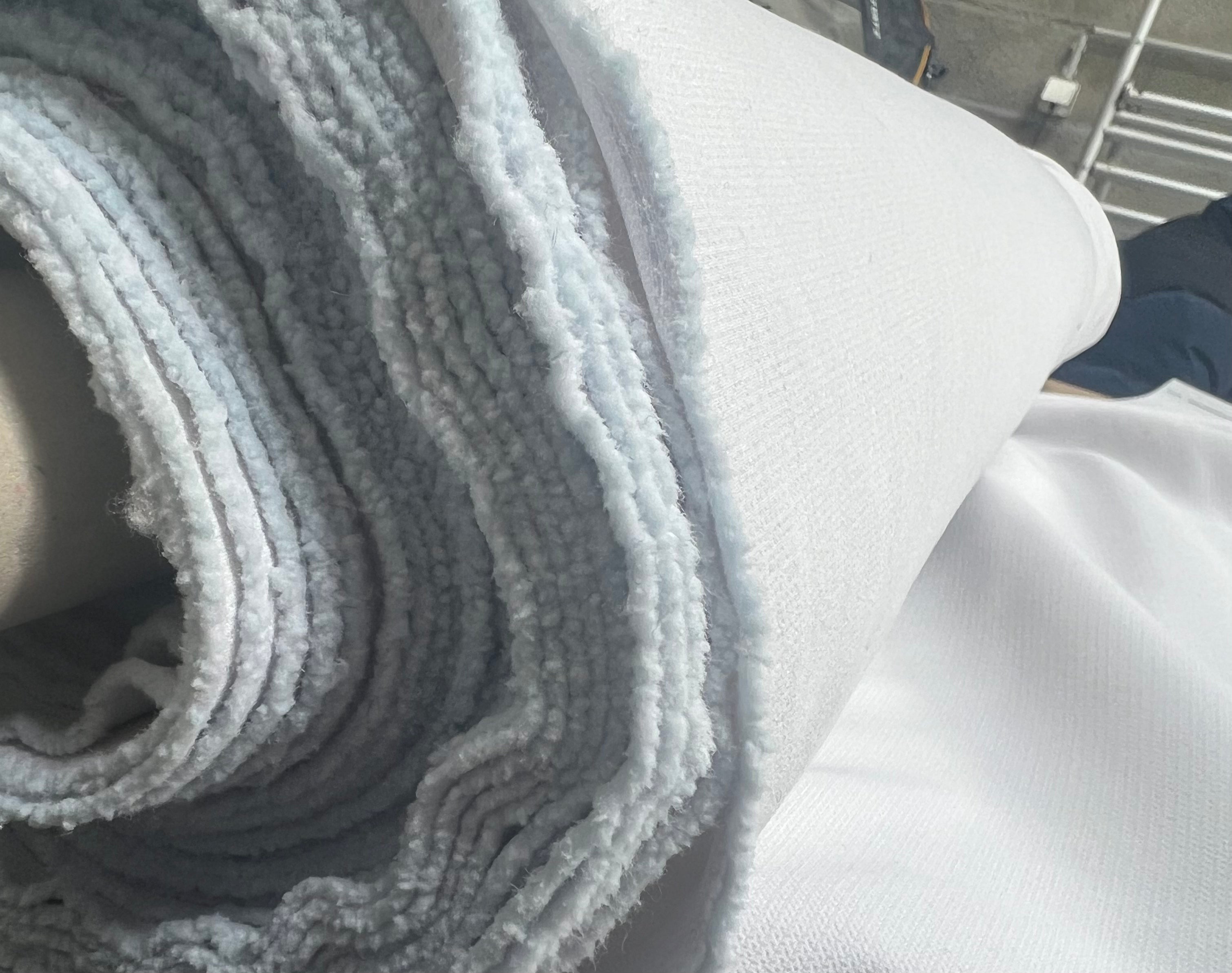 TOILE DE COTON BLANCHE TRÈS LÉGÈREMENT BLEUTÉE - My Little Coupon