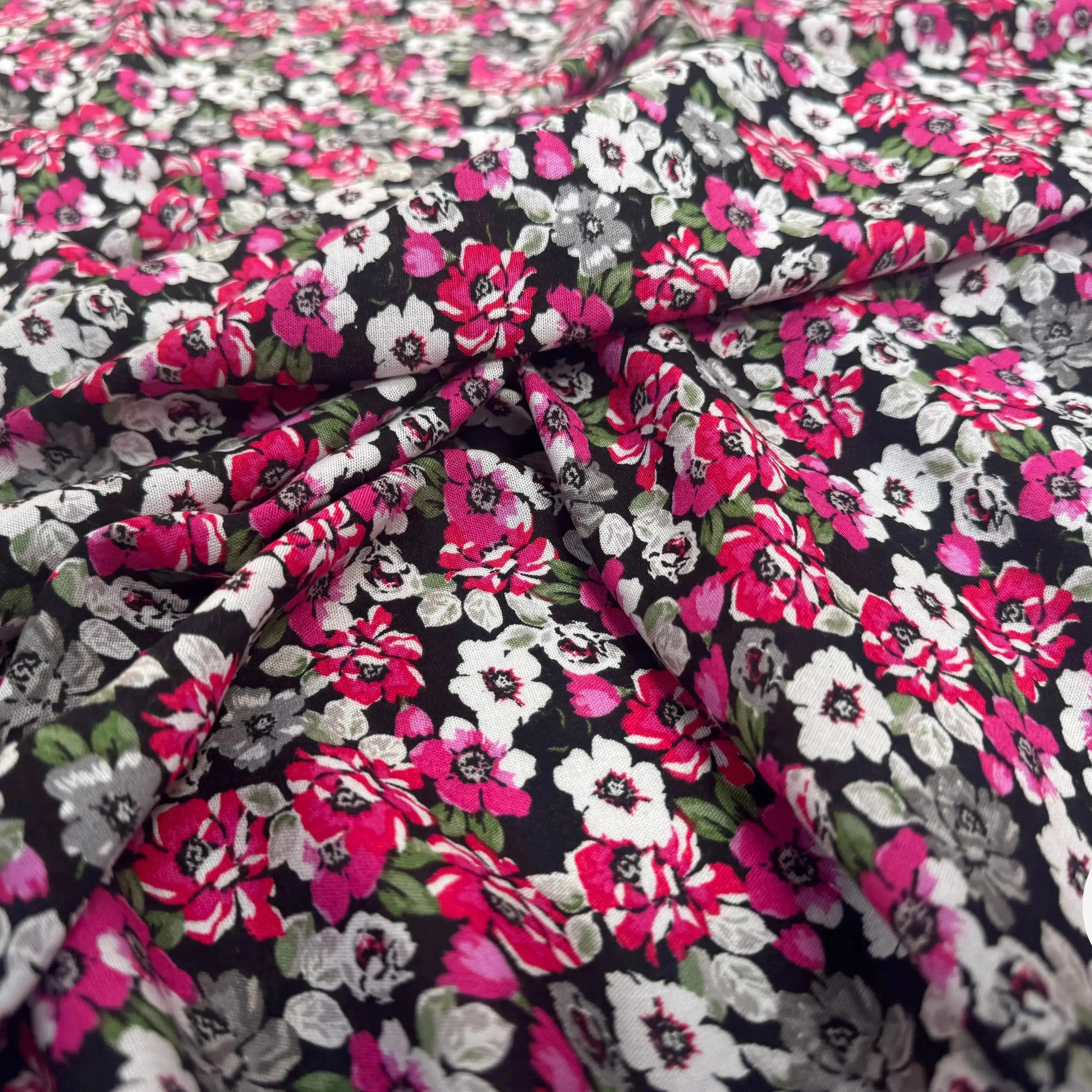 VISCOSE À MOTIFS FLORAUX ROSES ET GRISES - My Little Coupon
