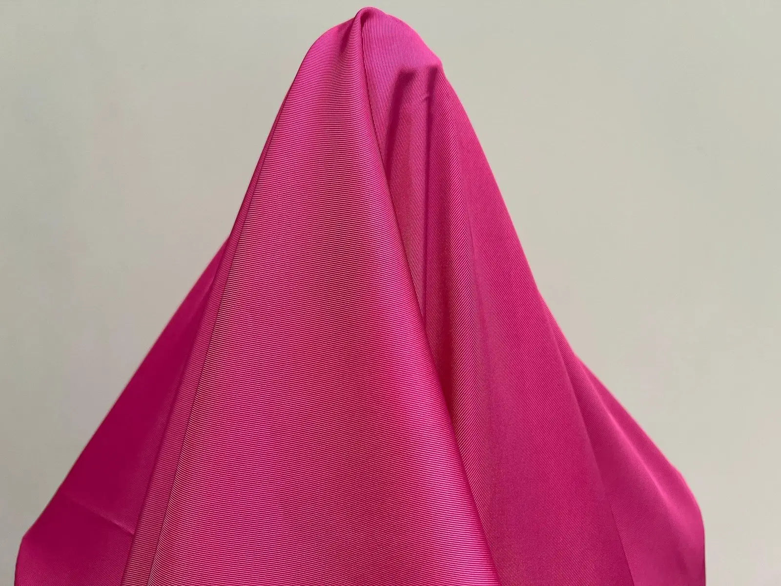 DOUBLURE SATIN VISCOSE FUSCHIA VIF - coupon de 3 mètres - My Little Coupon - tissu - coudre