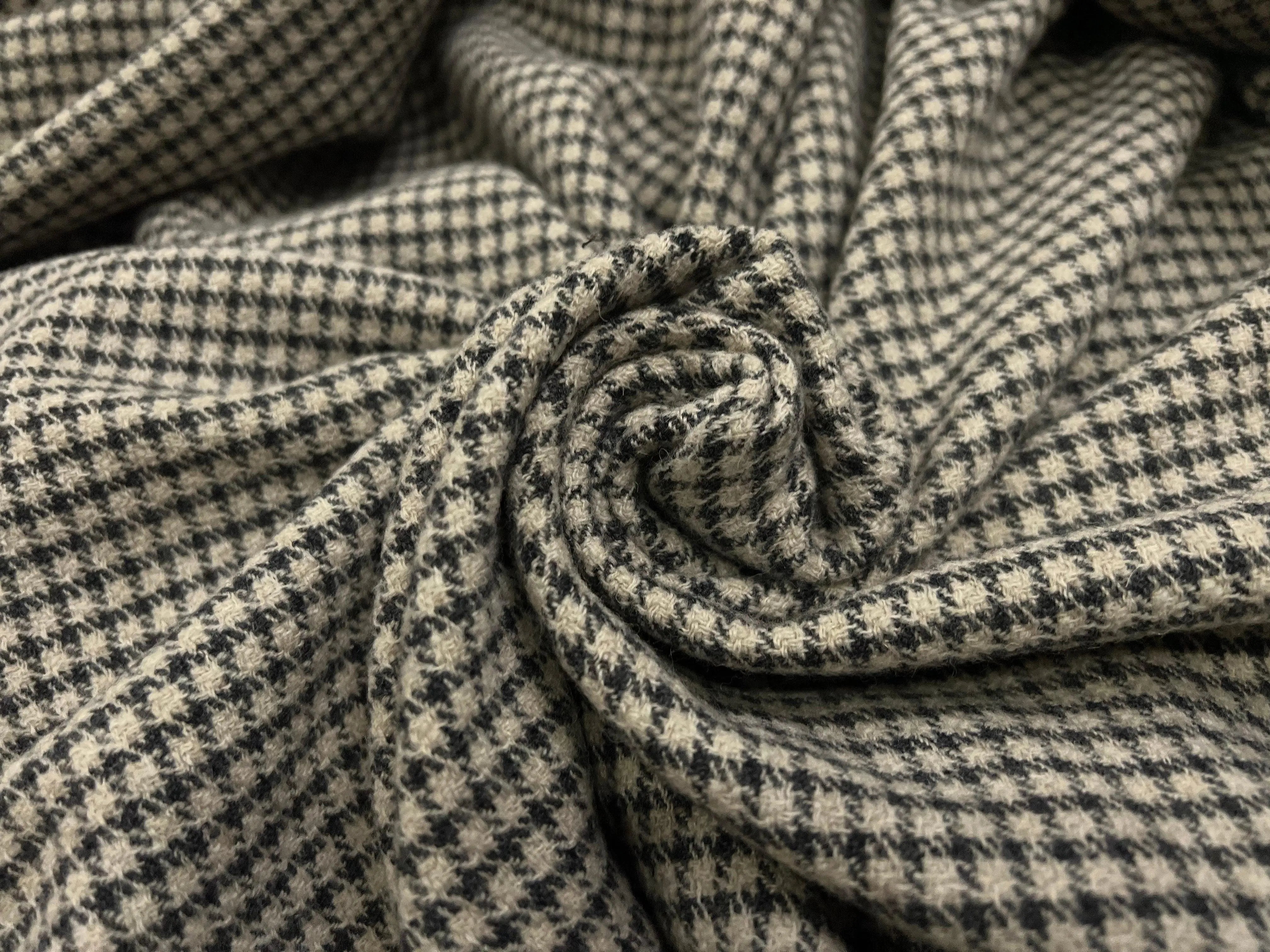 LAINAGE MANTEAU NID D'ABEILLE NOIR ET BEIGE - My Little Coupon - tissu - coudre