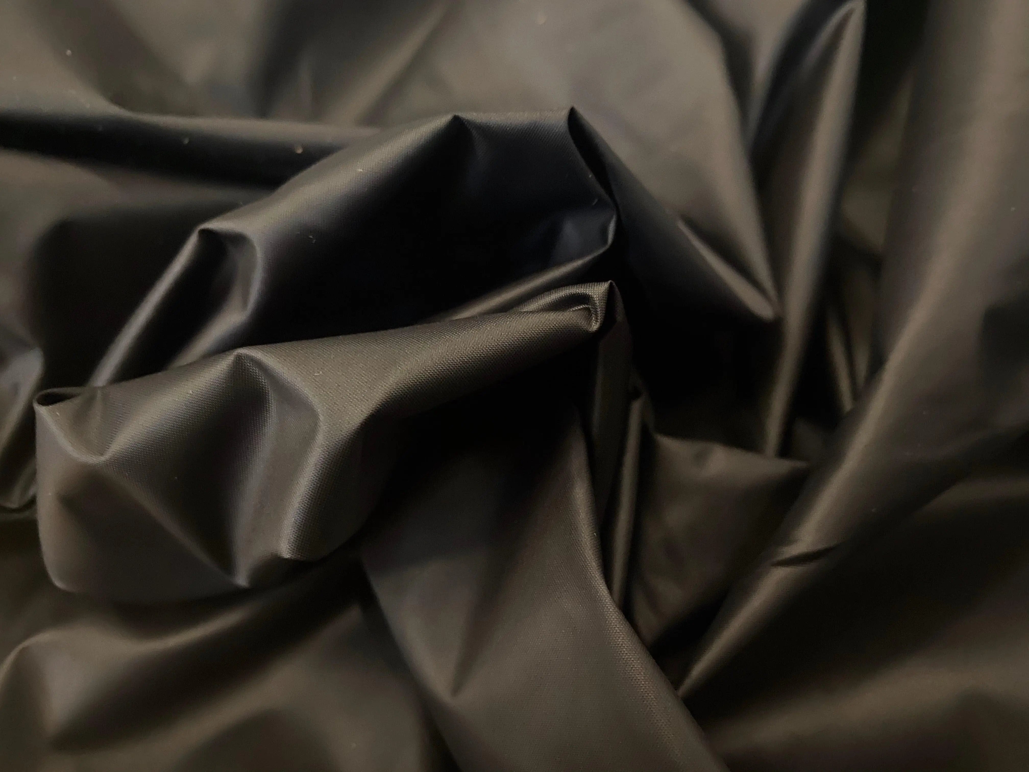 NYLON NOIR - coupon de tissu de 3 mètres - My Little Coupon - tissu - coudre