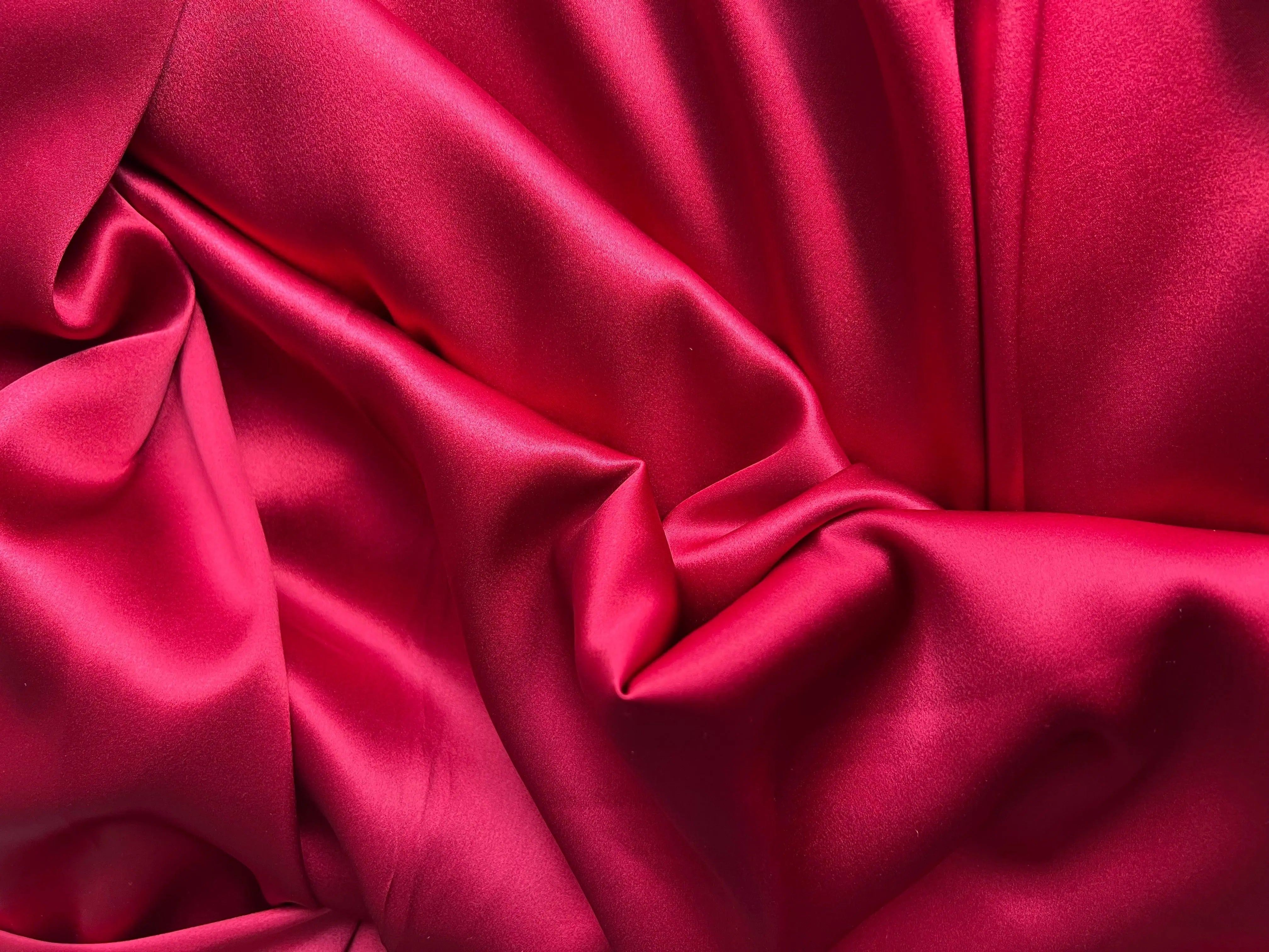 SATIN DE SOIE ROUGE CARMIN - coupon de 3 mĂštres - My Little Coupon - tissu - coudre