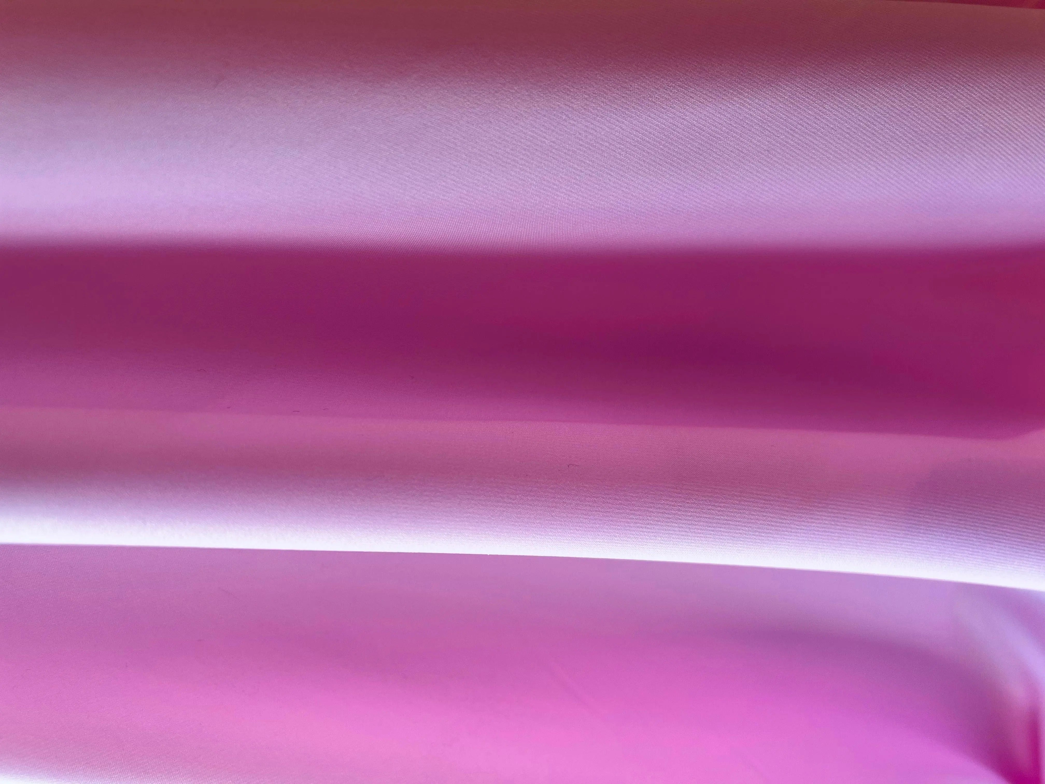 SATIN DE VISCOSE 100% ROSE BONBON - coupon de 3 mètres - My Little Coupon - tissu - coudre