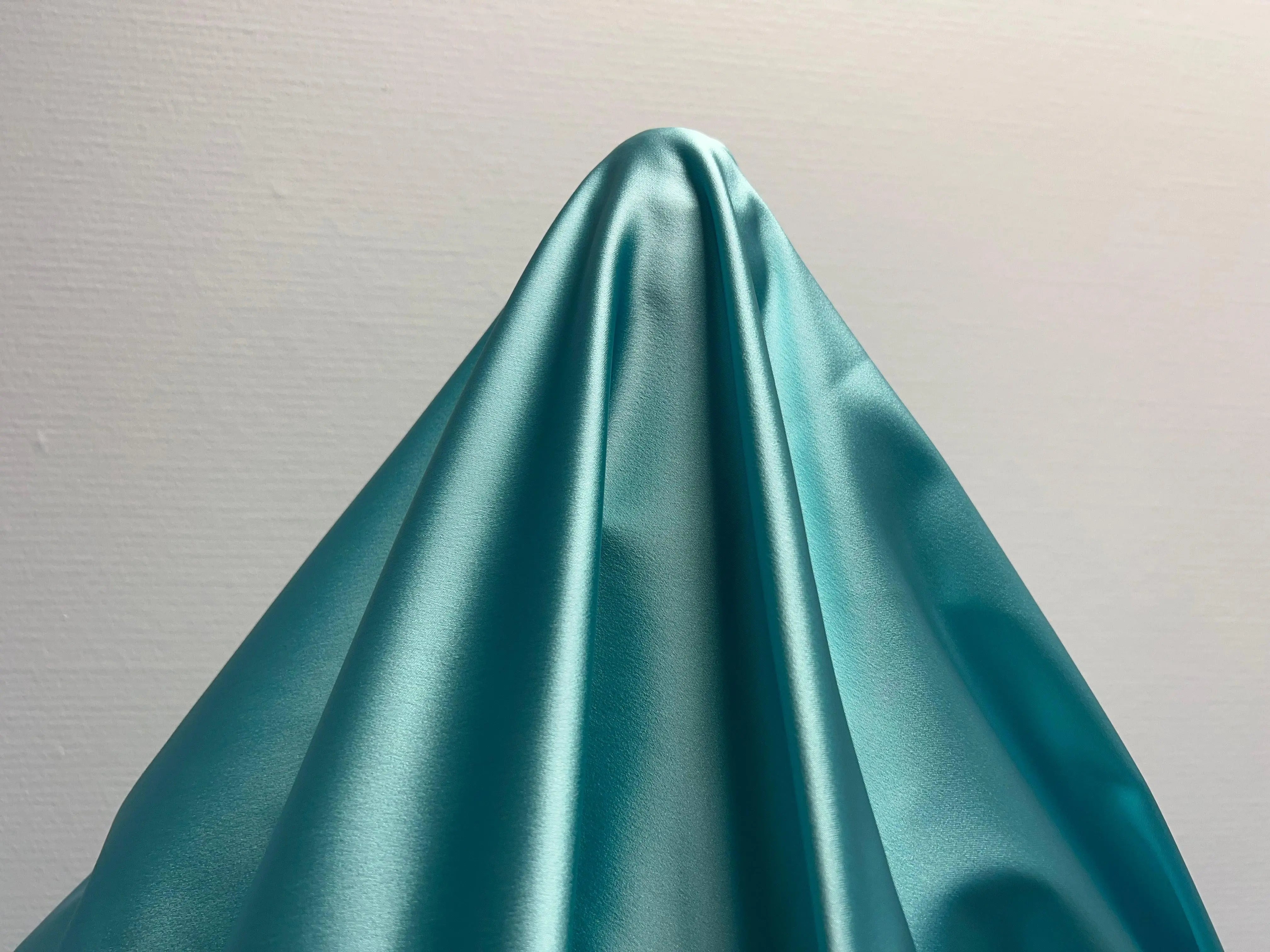 SATIN EXTENSIBLE GREENCEL LYONNAIS VERT JADE - coupon de 3 mètres - My Little Coupon - tissu - coudre