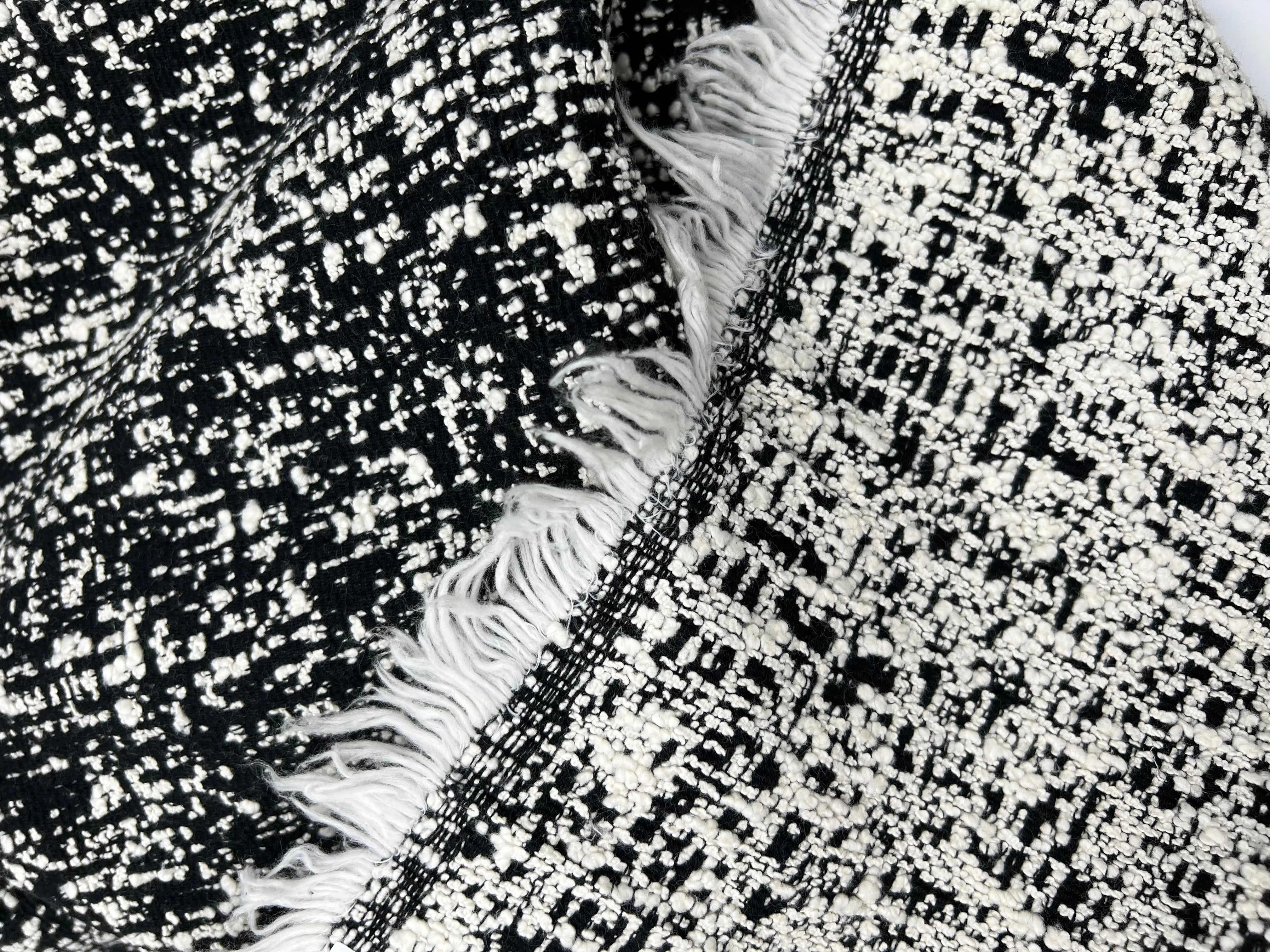 TWEED DE PRINTEMPS REVERSIBLE NOIR ET BLANC - coupon de 3 mètres - My Little Coupon - tissu - coudre