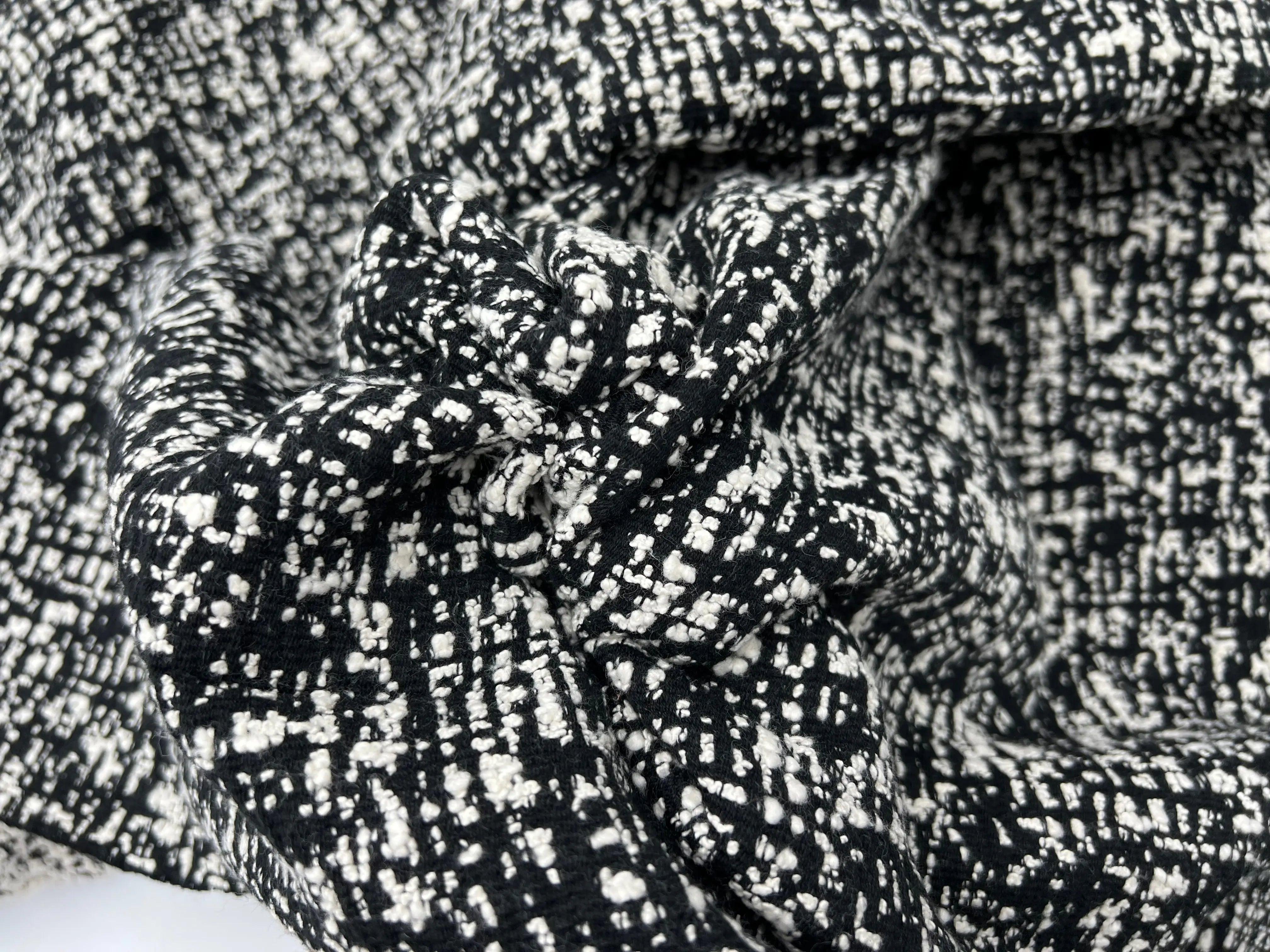 TWEED DE PRINTEMPS REVERSIBLE NOIR ET BLANC - coupon de 3 mètres - My Little Coupon - tissu - coudre